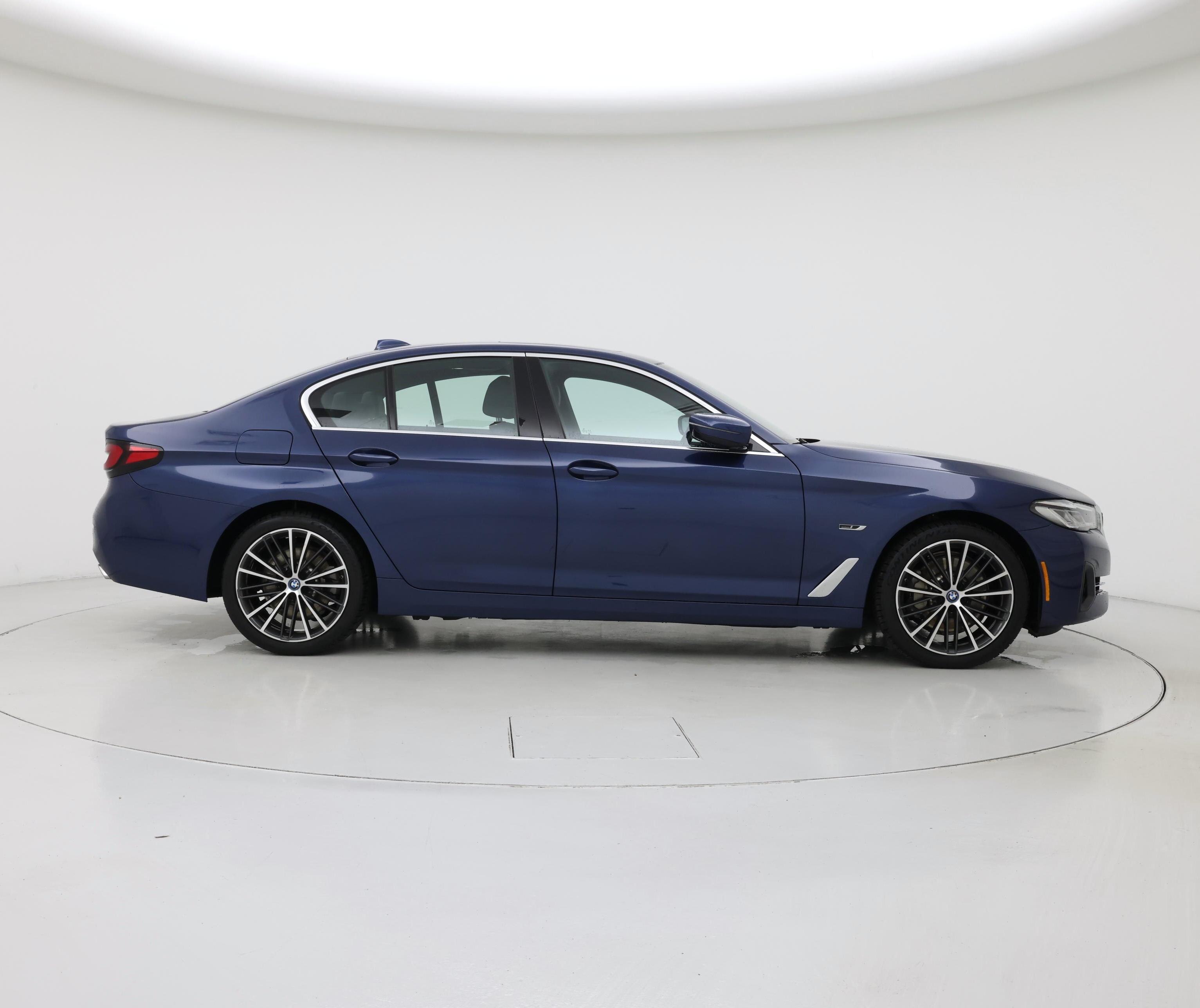 Thumbnail: 2023 BMW 5 Series - 7