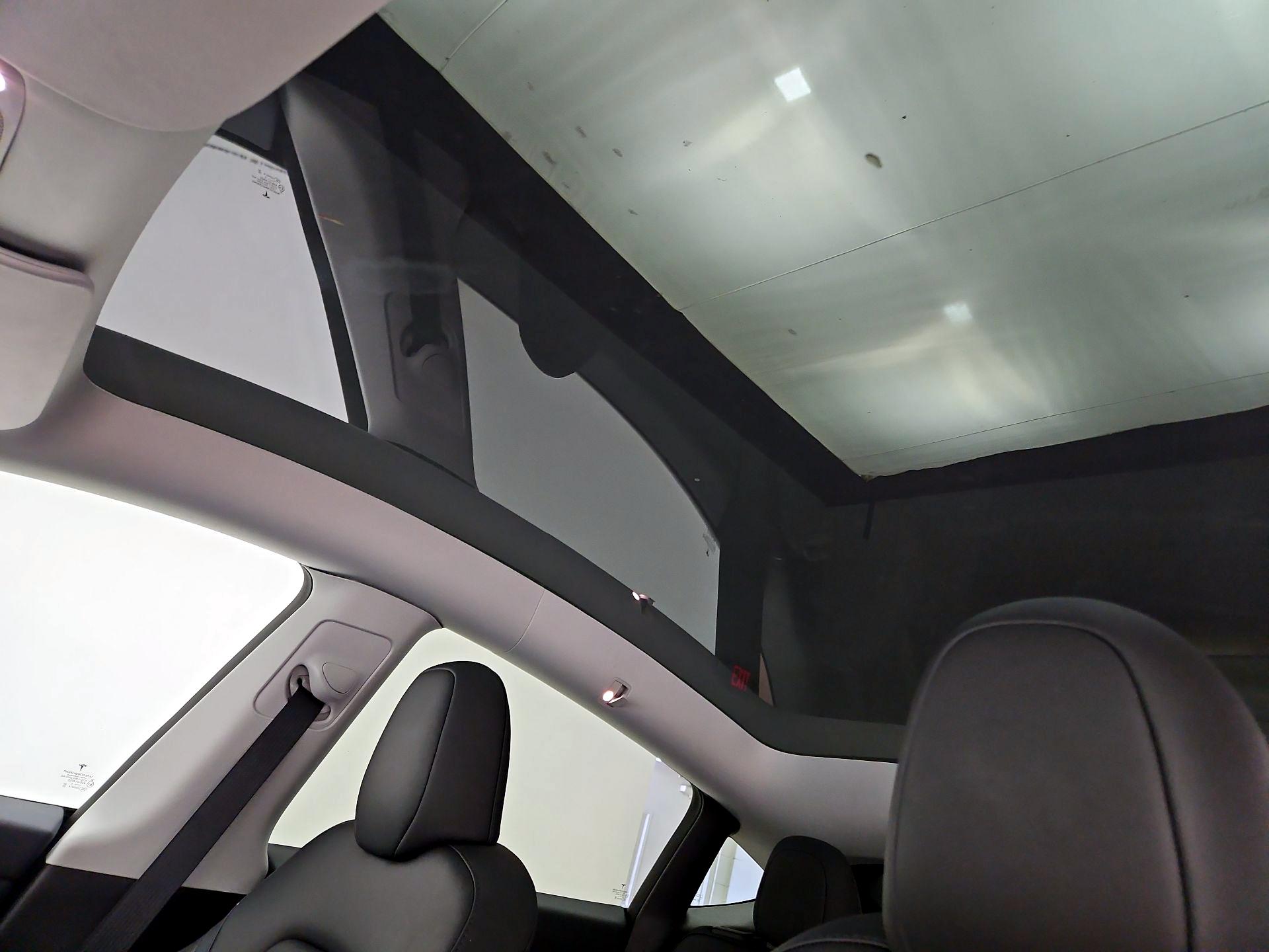 Thumbnail: 2023 Tesla Model Y - 19
