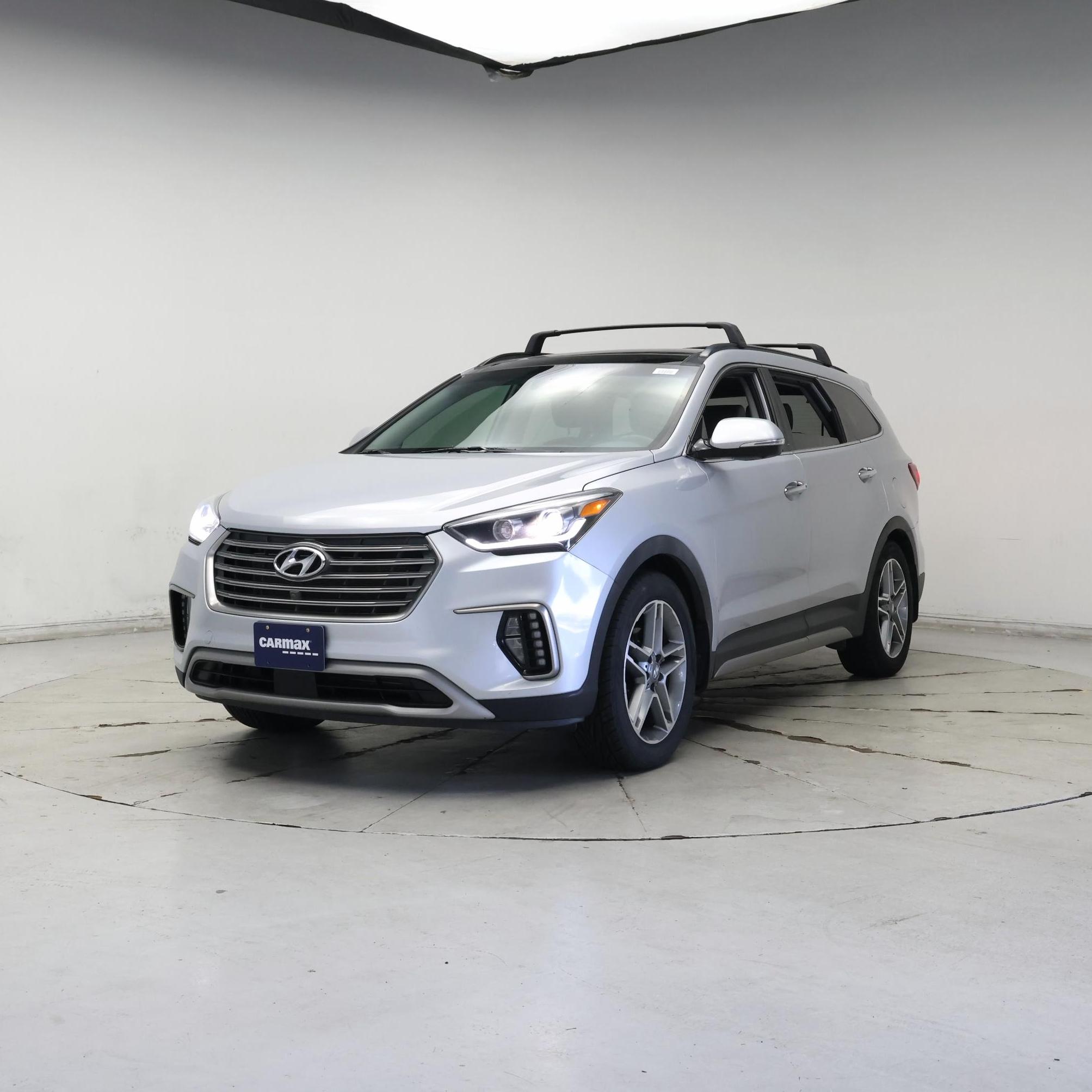 Thumbnail: 2017 Hyundai Santa Fe - 4