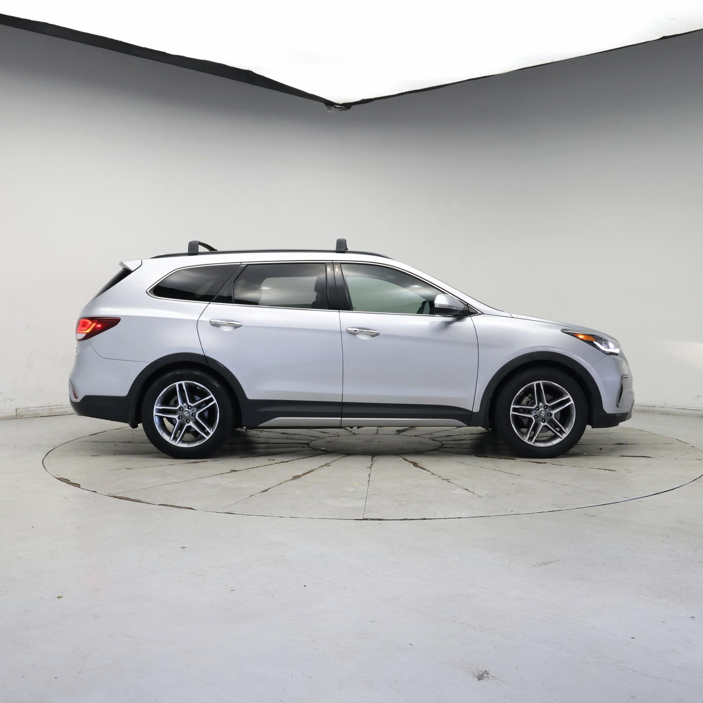 Thumbnail: 2017 Hyundai Santa Fe - 7