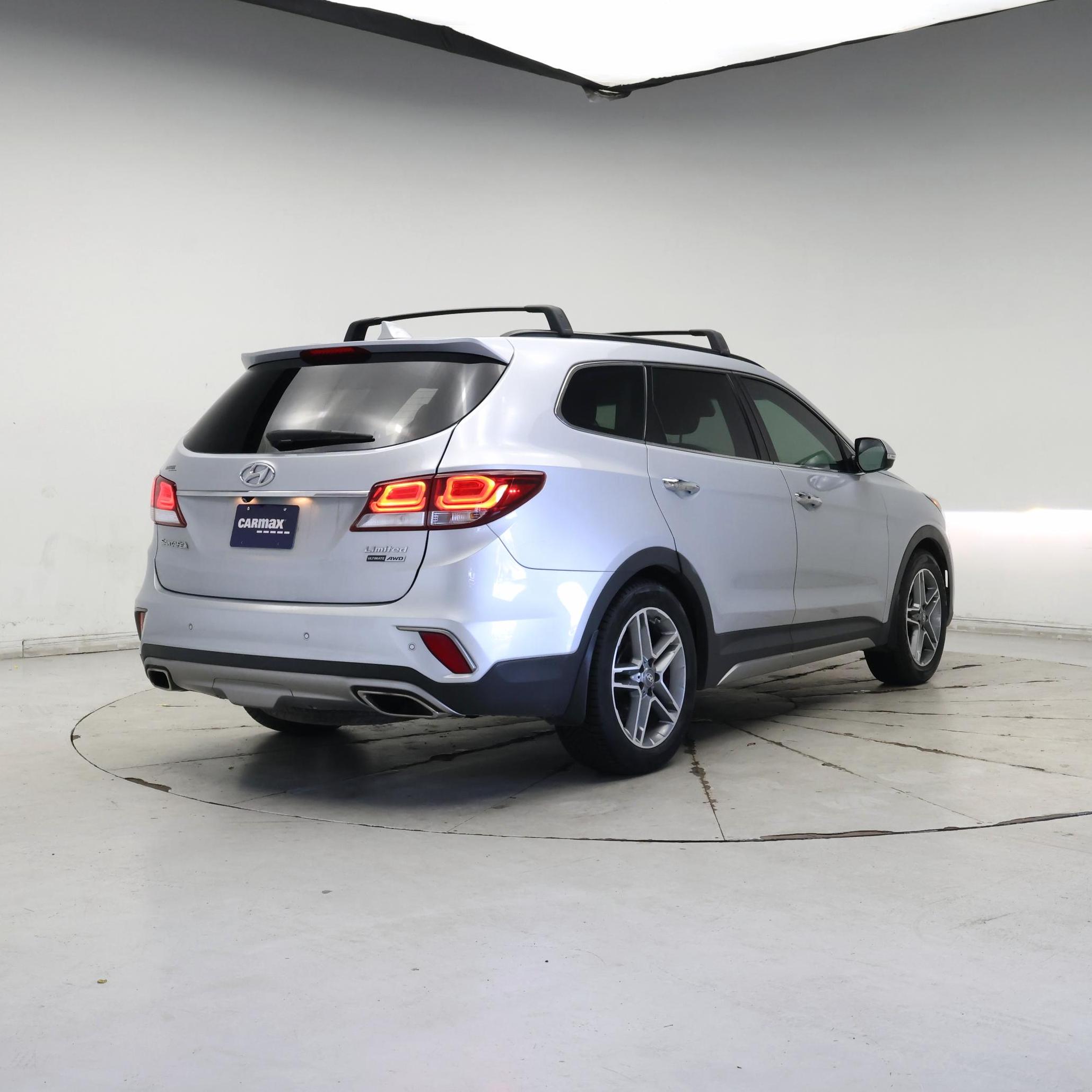 Thumbnail: 2017 Hyundai Santa Fe - 8