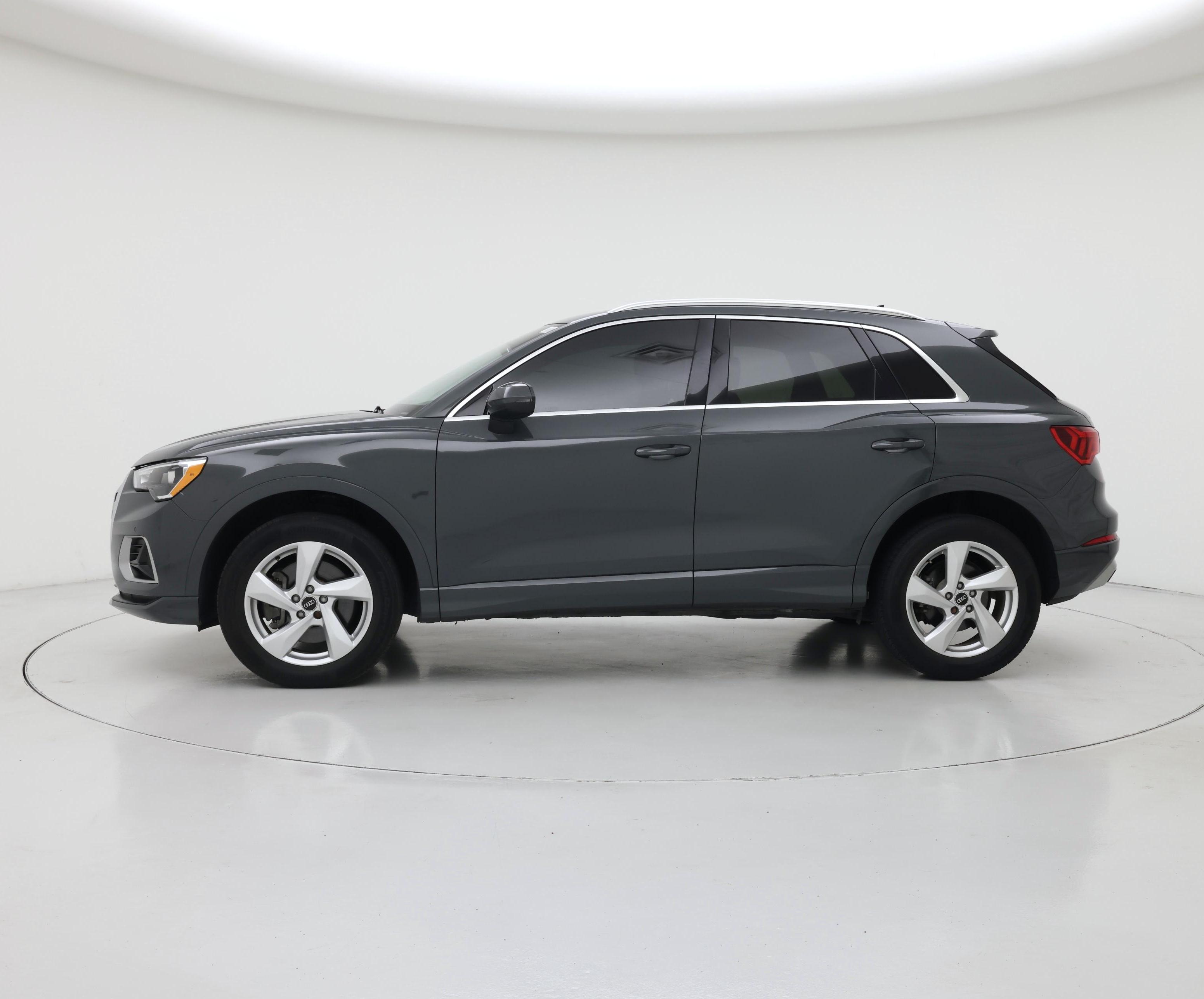 Thumbnail: 2022 Audi Q3 - 3