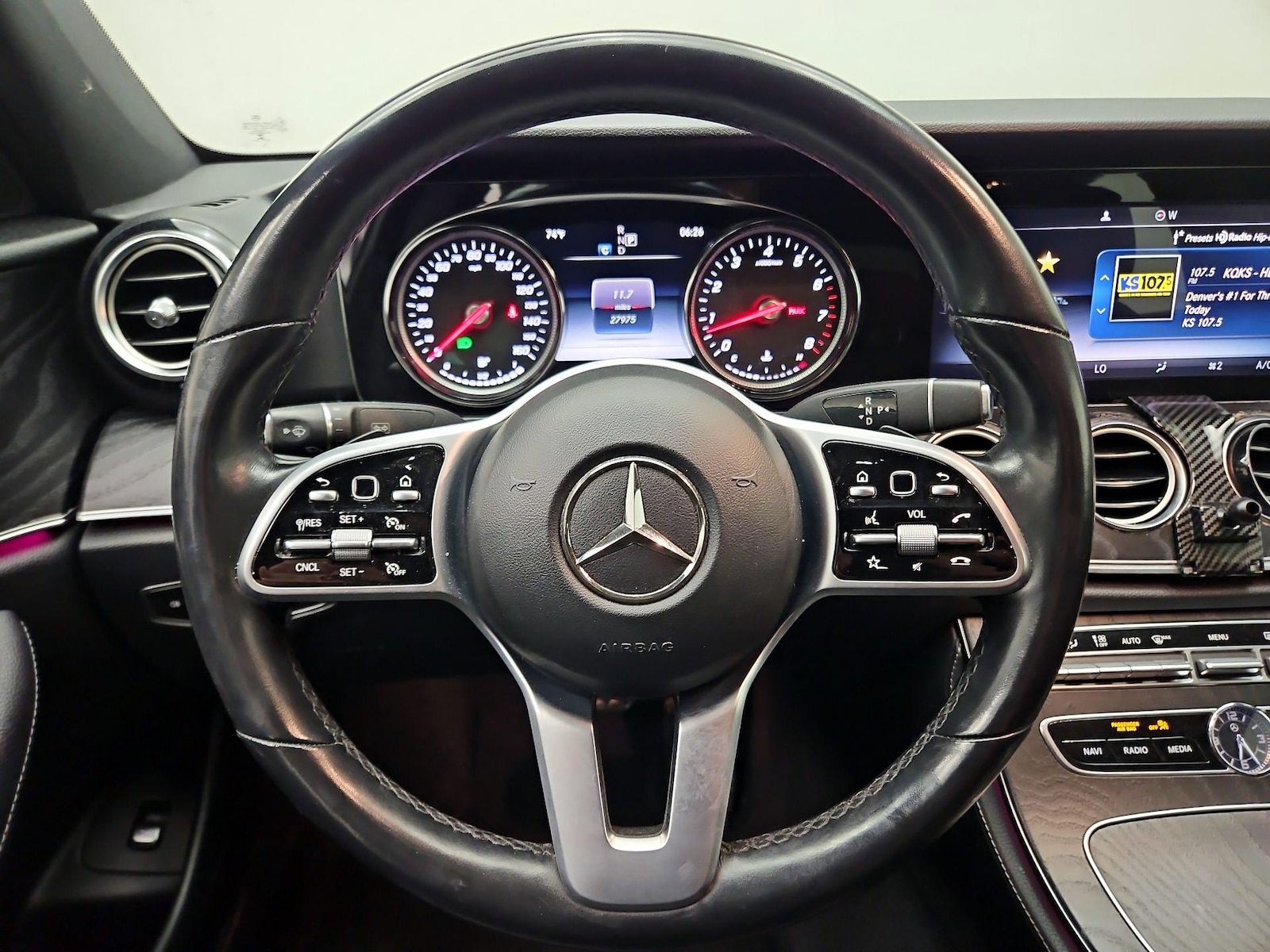 2019 Mercedes-Benz E-Class E300 - Photo 11