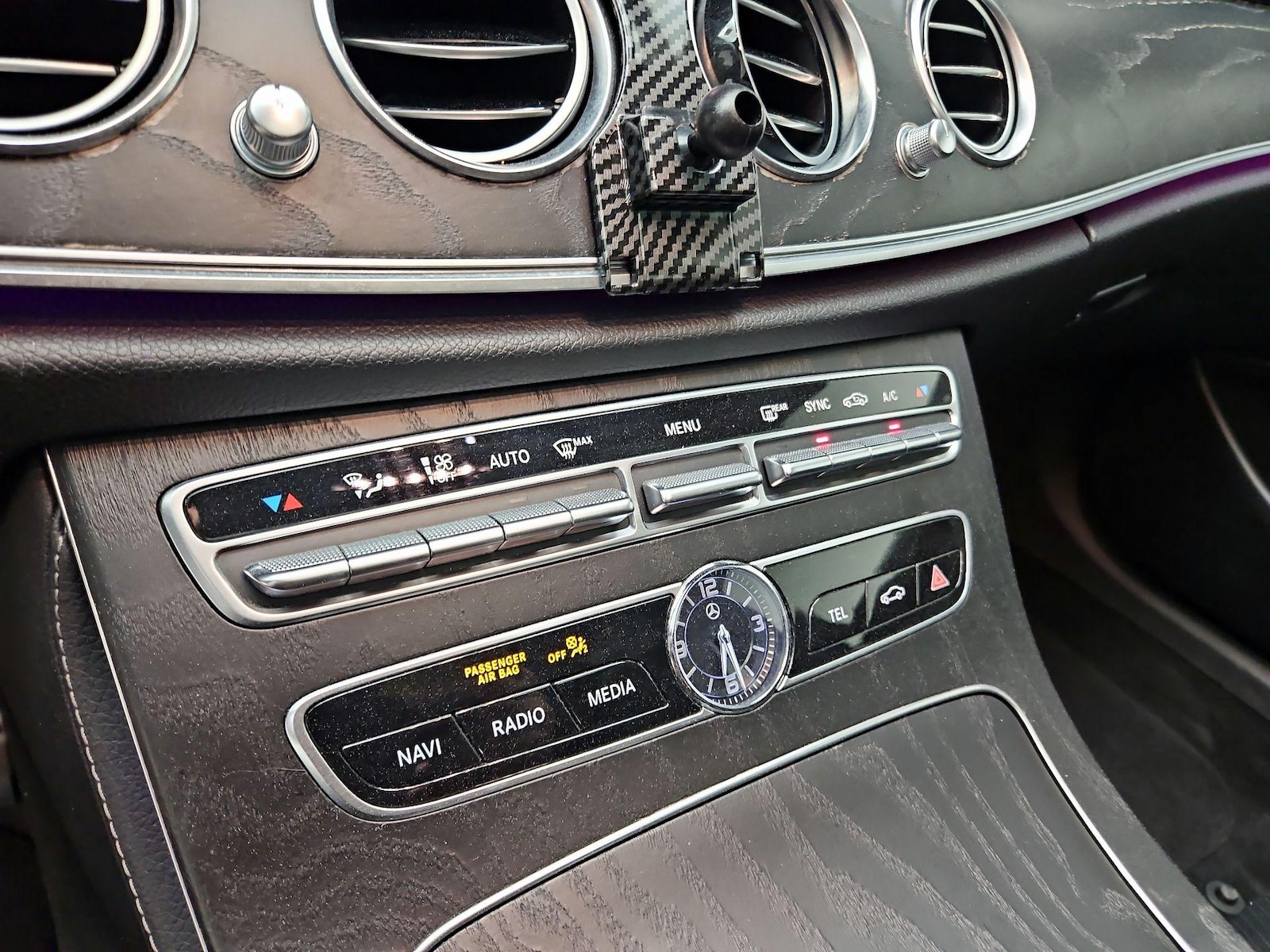 2019 Mercedes-Benz E-Class E300 - Photo 18