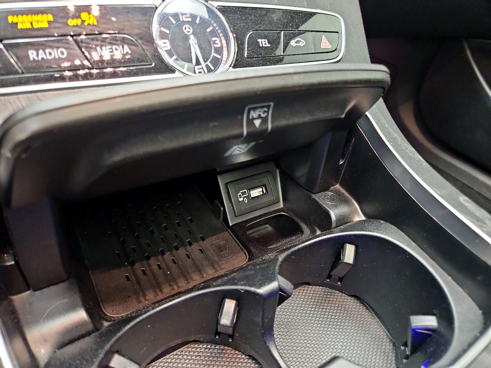 Thumbnail: 2019 Mercedes-Benz E-Class - 19