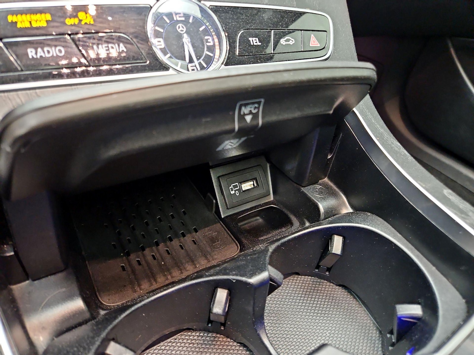2019 Mercedes-Benz E-Class E300 - Photo 20