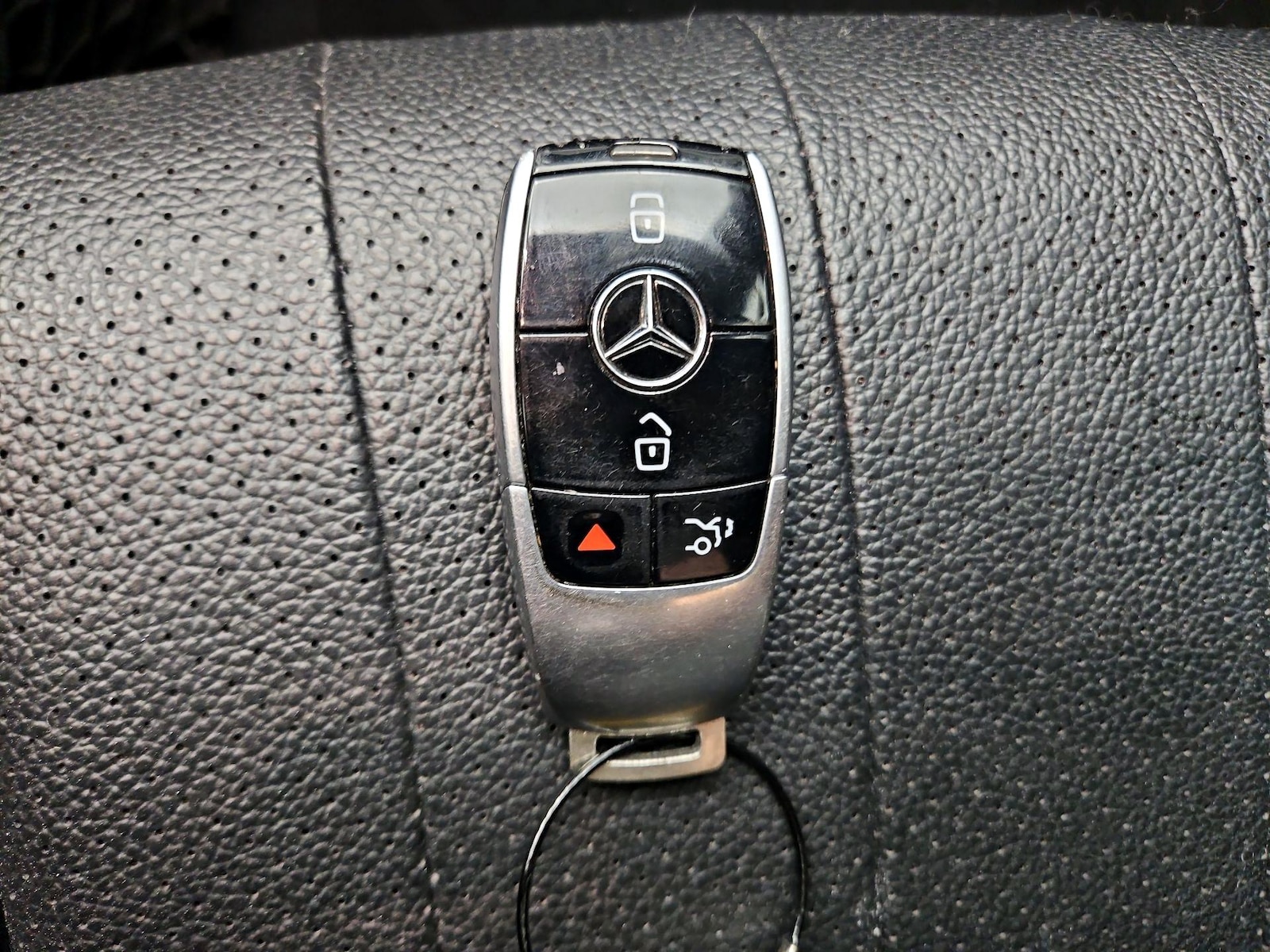 2019 Mercedes-Benz E-Class E300 - Photo 26