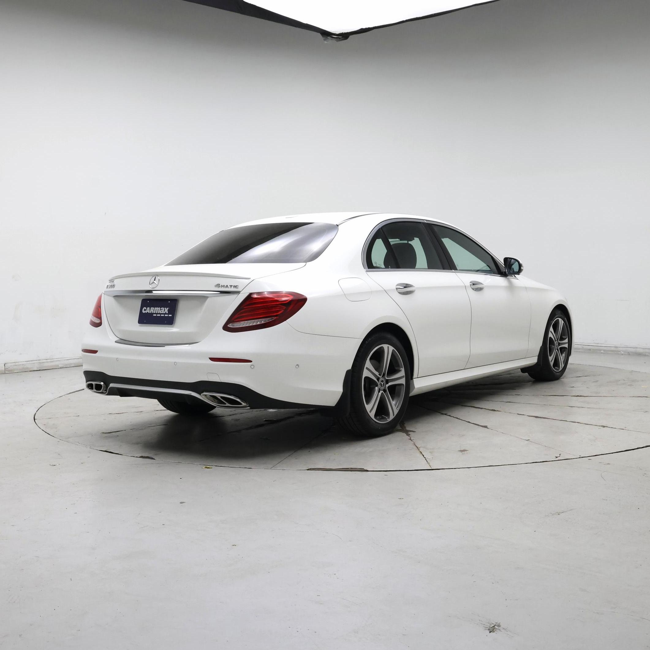 Thumbnail: 2019 Mercedes-Benz E-Class - 8