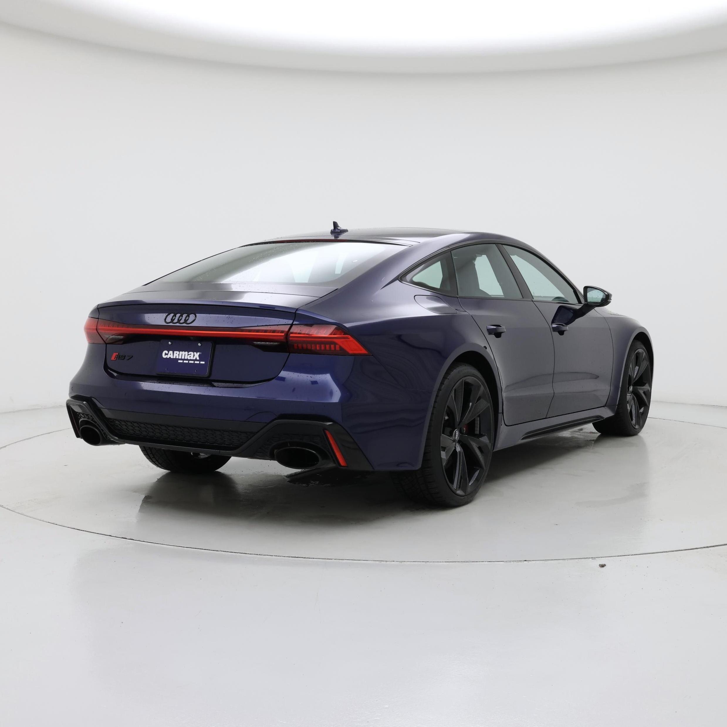 Thumbnail: 2021 Audi RS 7 - 8