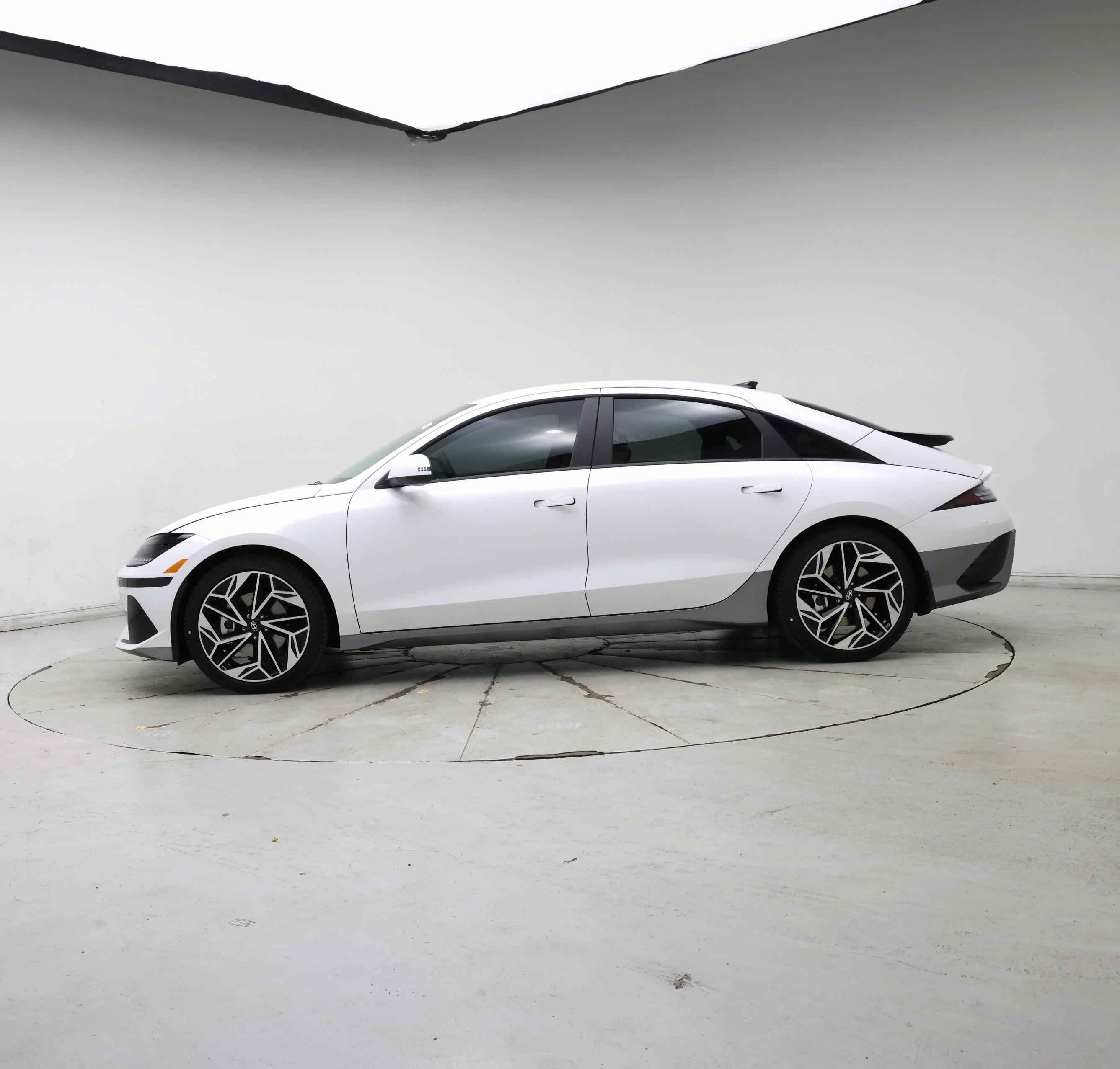 Thumbnail: 2025 Hyundai Ioniq 6 - 3