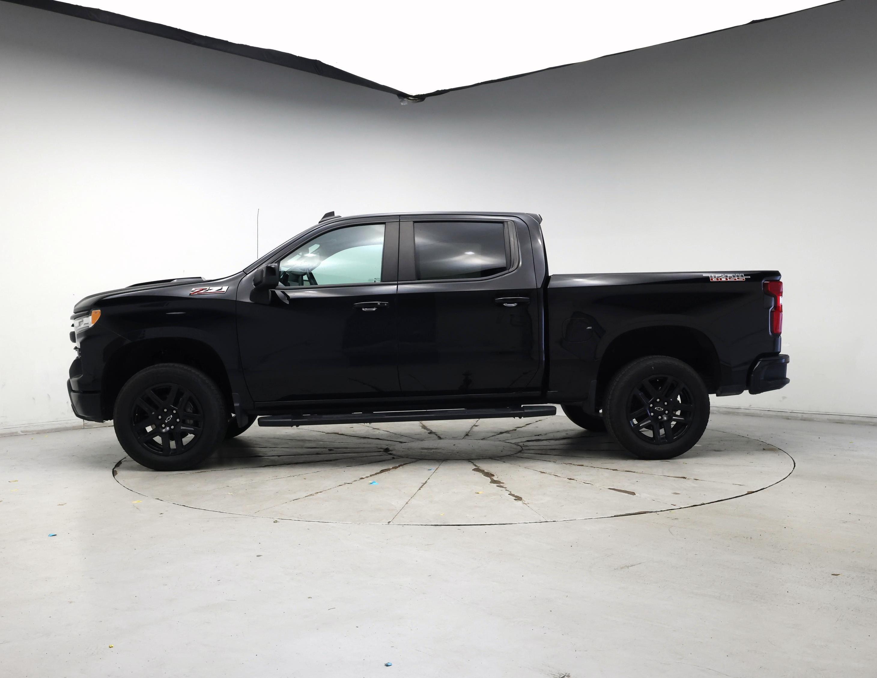 Thumbnail: 2023 Chevrolet Silverado 1500 - 3