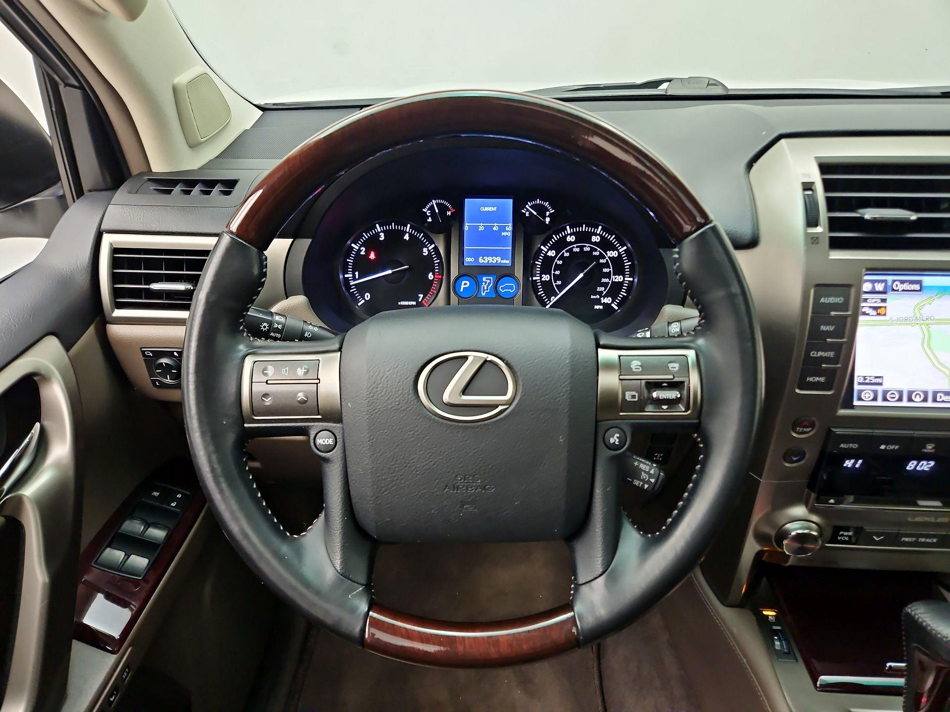 Thumbnail: 2019 Lexus GX - 10