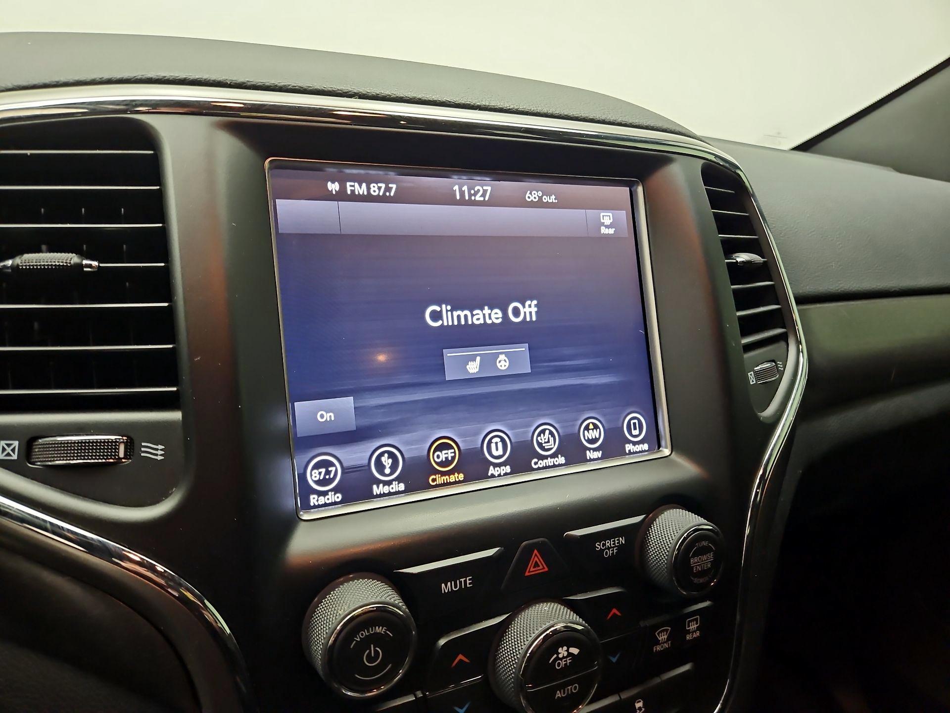 Thumbnail: 2018 Jeep Grand Cherokee - 15