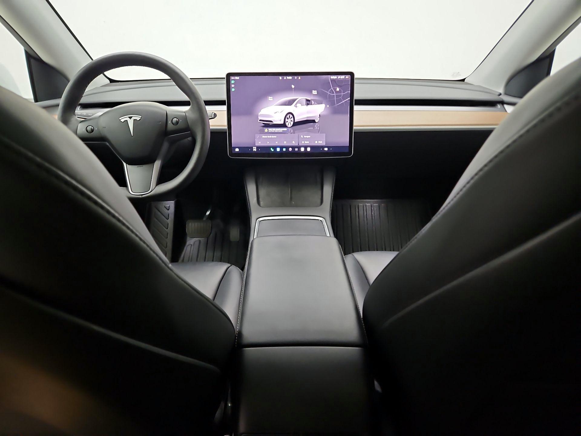 Thumbnail: 2023 Tesla Model Y - 9