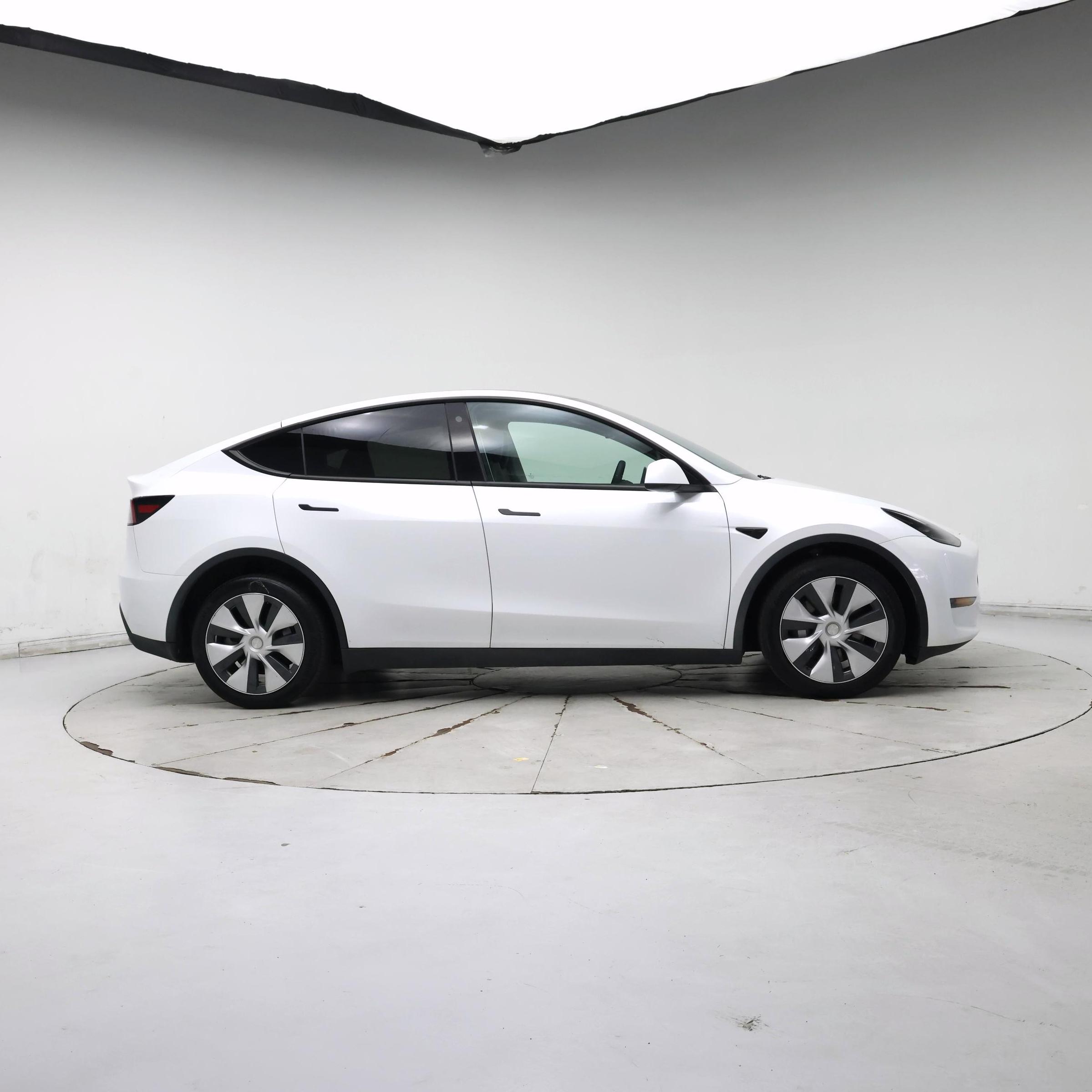 Thumbnail: 2023 Tesla Model Y - 7