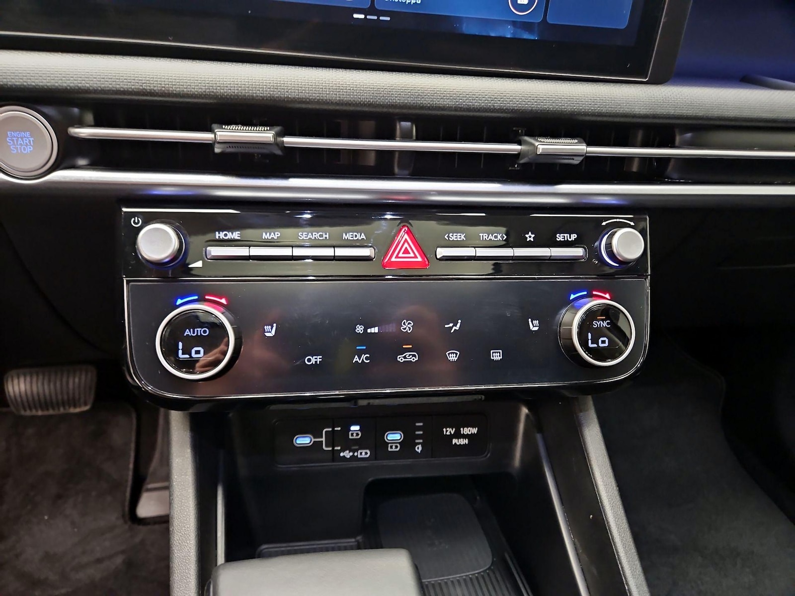 2025 Hyundai Tucson SEL Convenience - Photo 18