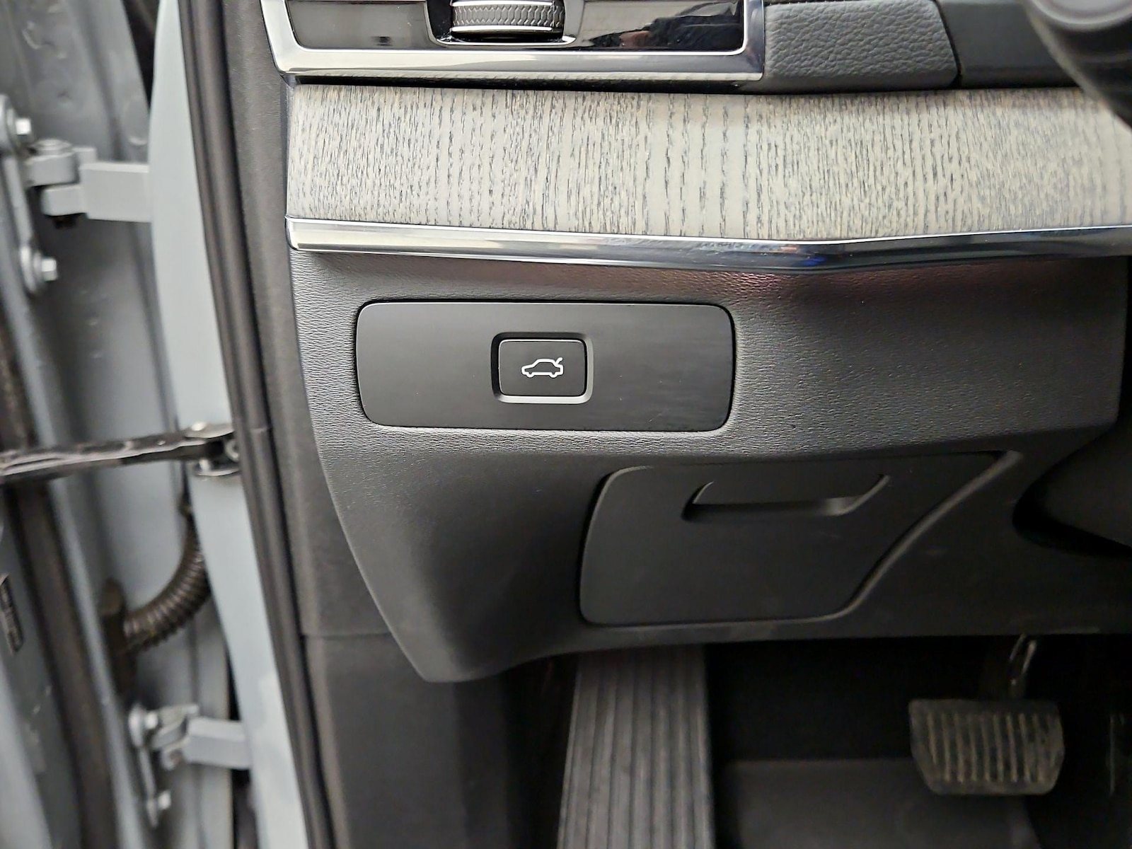 2025 Volvo XC90 Ultra - Photo 14