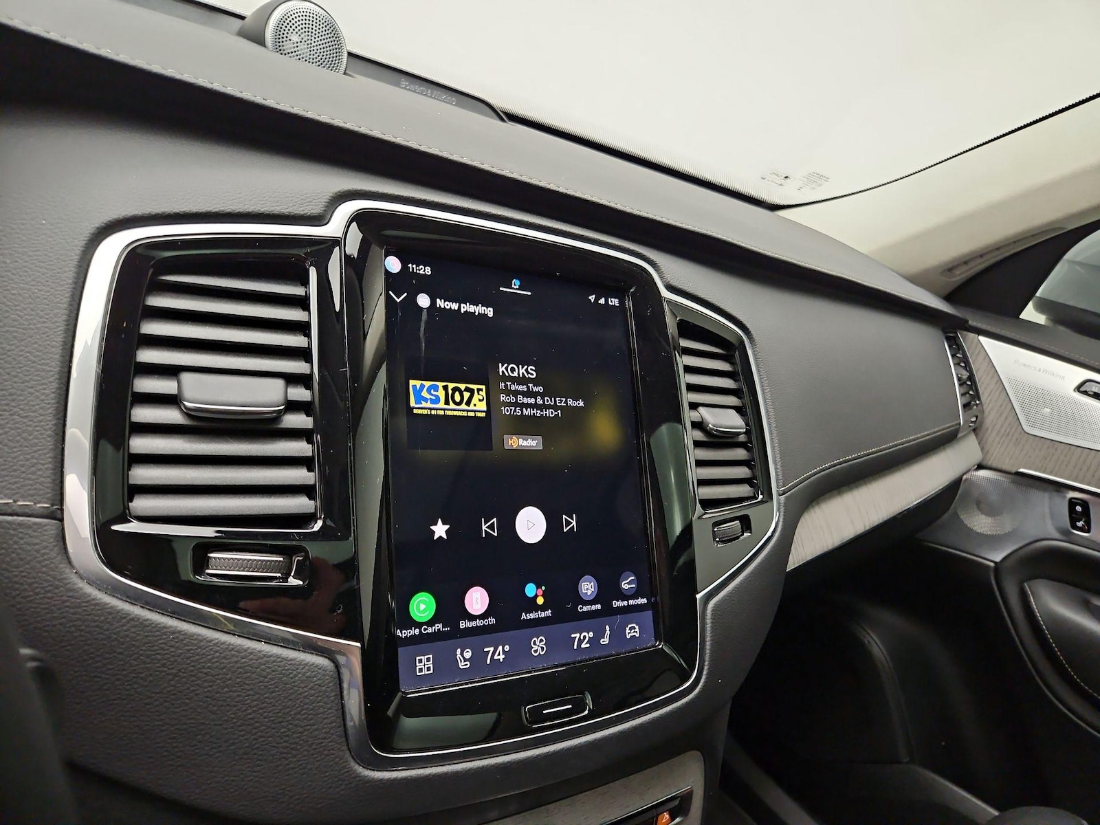 2025 Volvo XC90 Ultra - Photo 17
