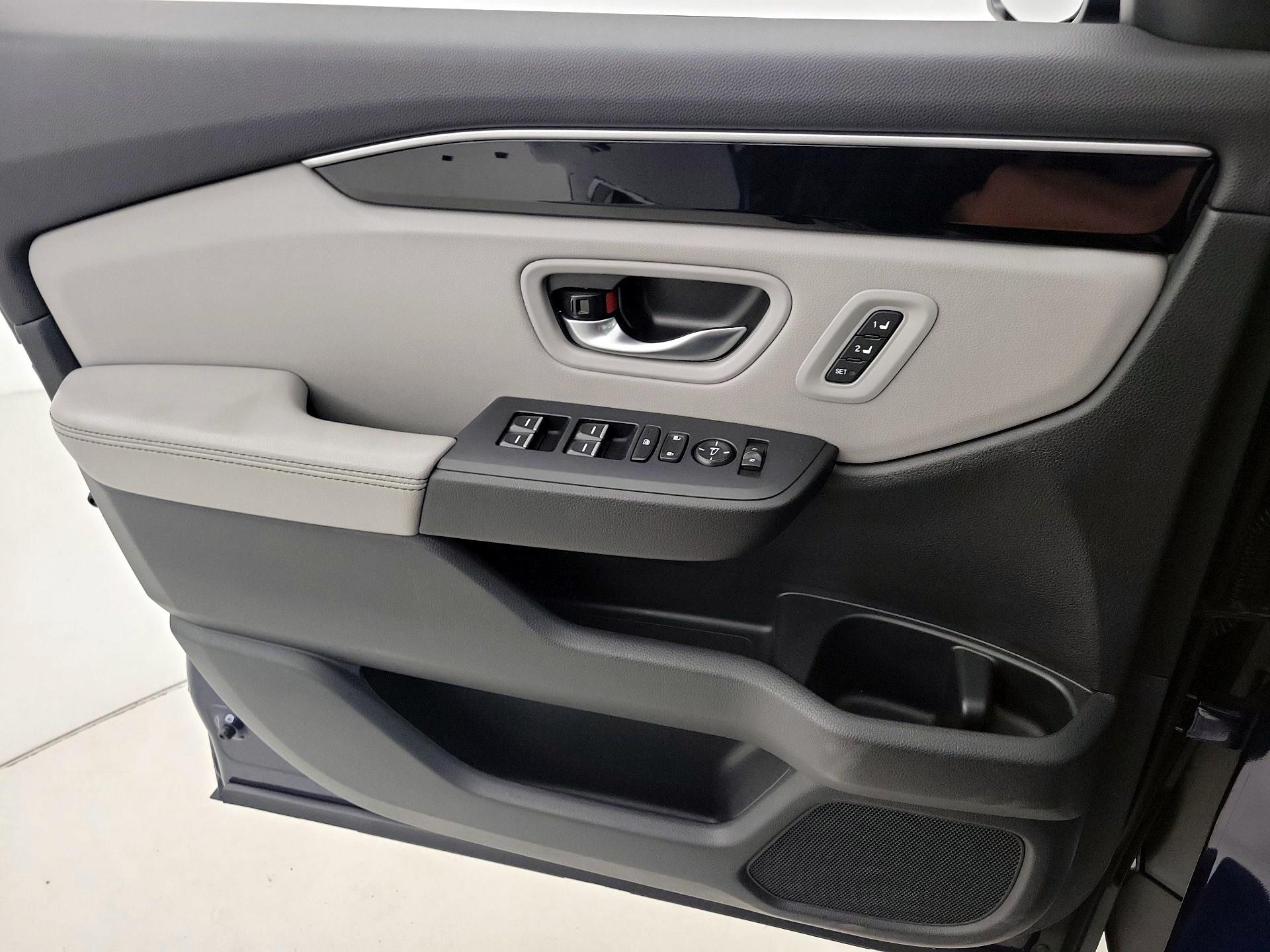 Thumbnail: 2025 Honda Pilot - 12