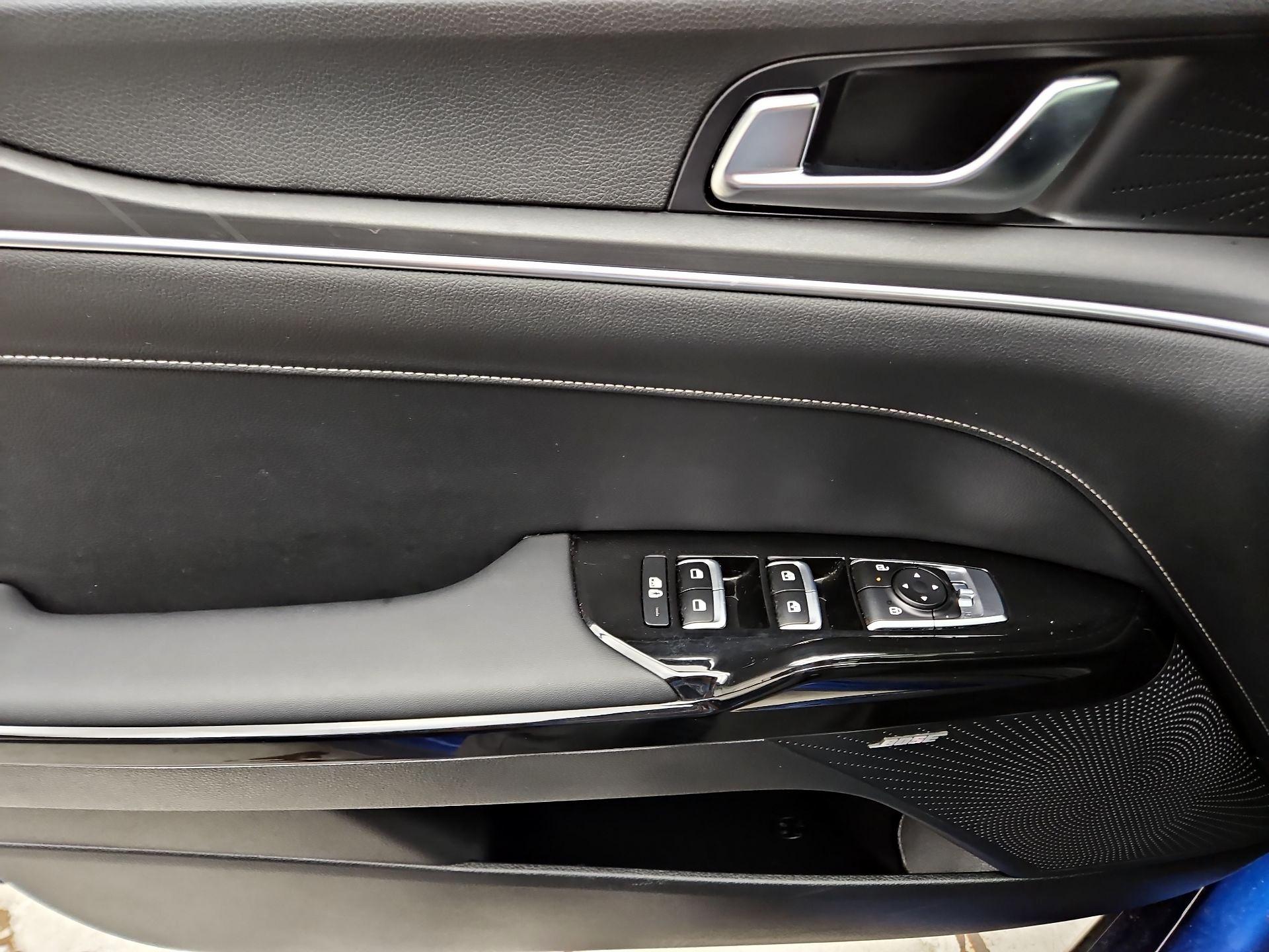 Thumbnail: 2025 Kia K5 - 12