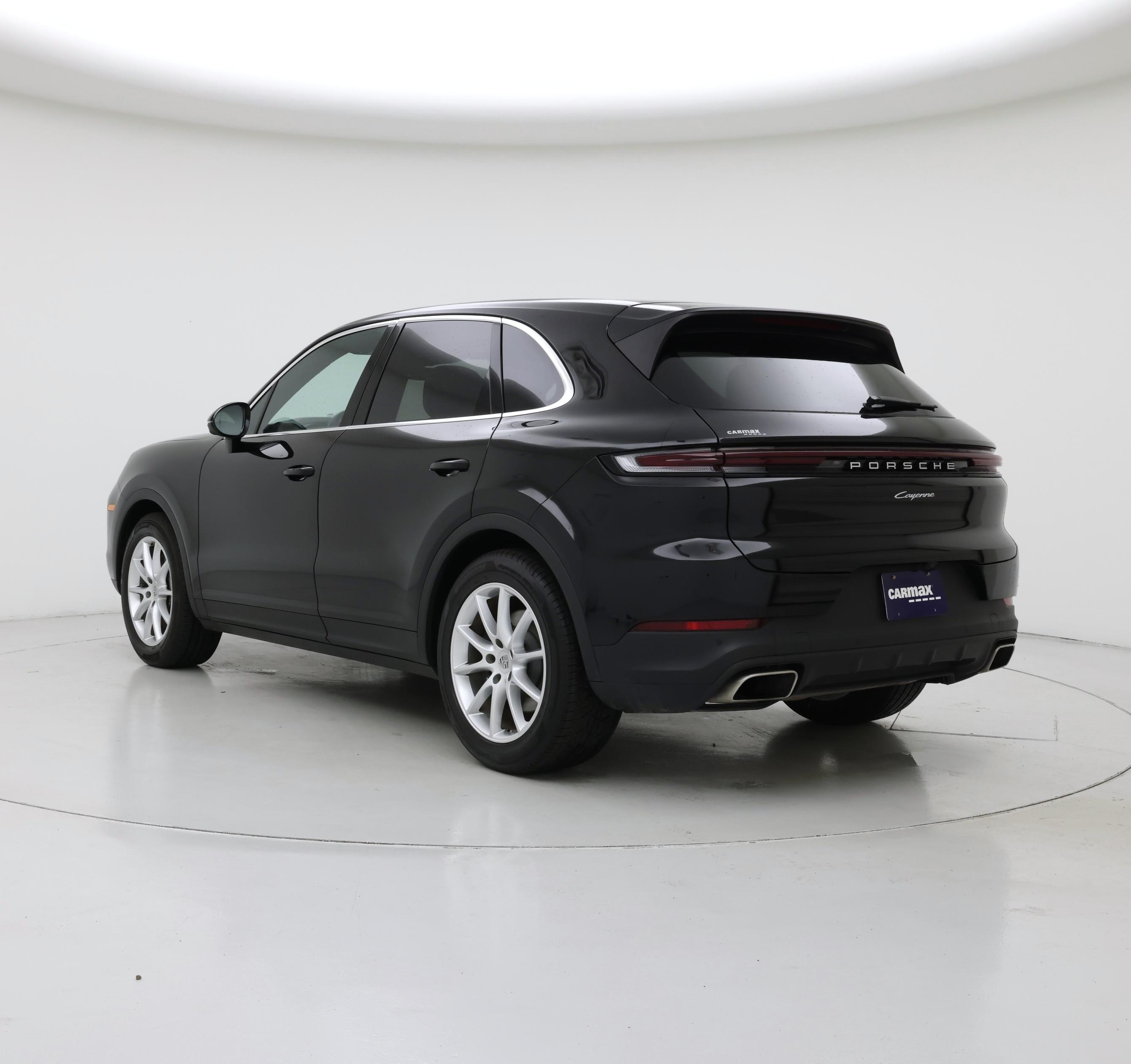 Thumbnail: 2024 Porsche Cayenne - 2