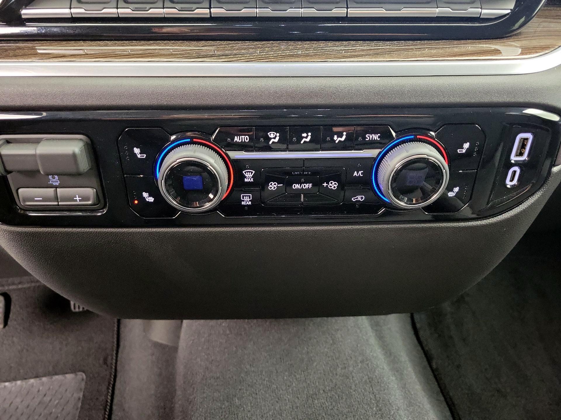 Thumbnail: 2026 Chevrolet Silverado 2500 - 17