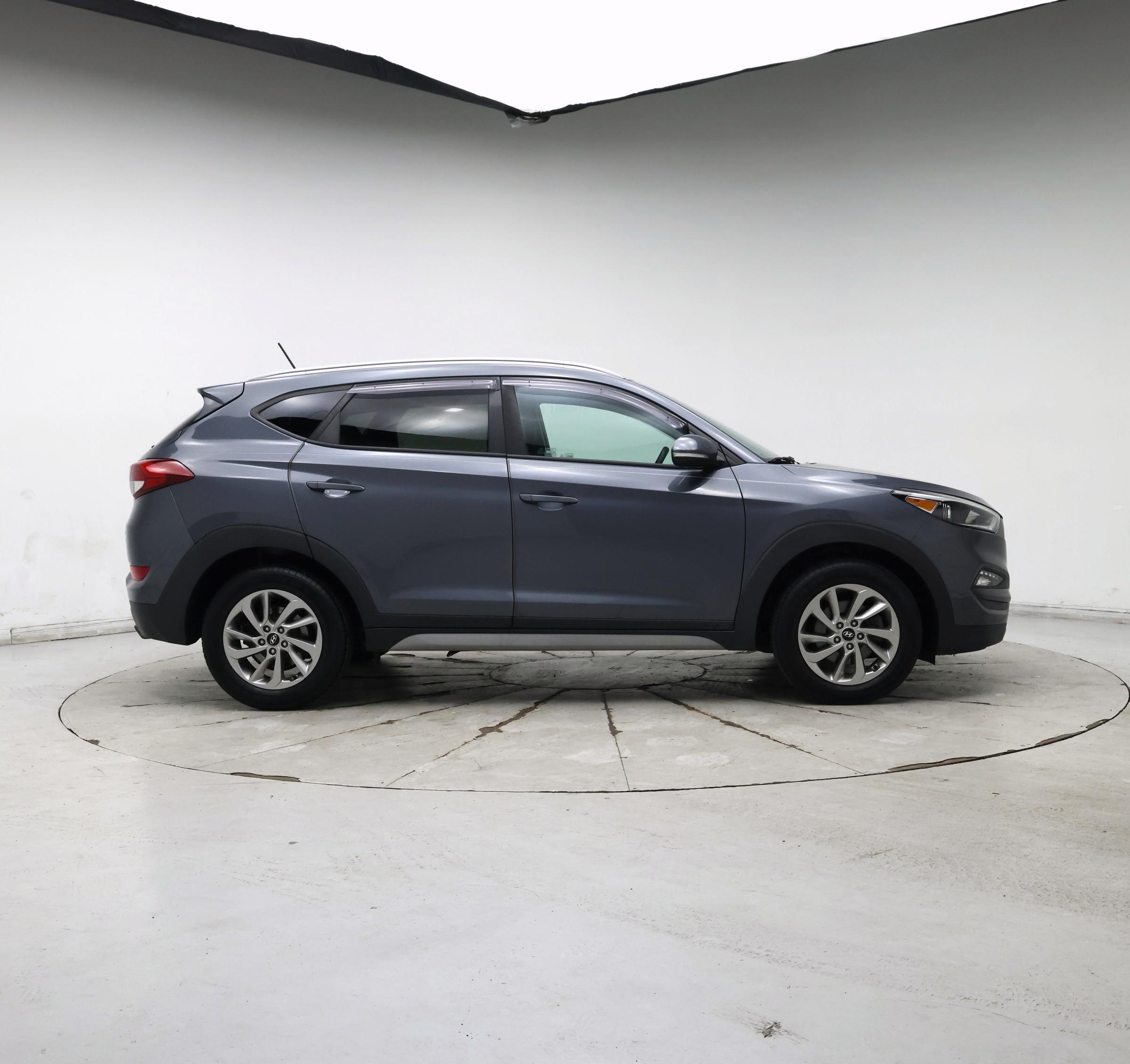 Thumbnail: 2017 Hyundai Tucson - 7