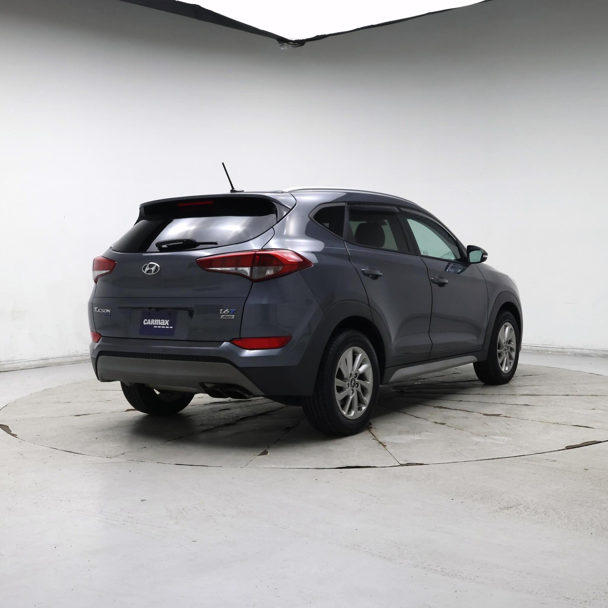 Thumbnail: 2017 Hyundai Tucson - 8