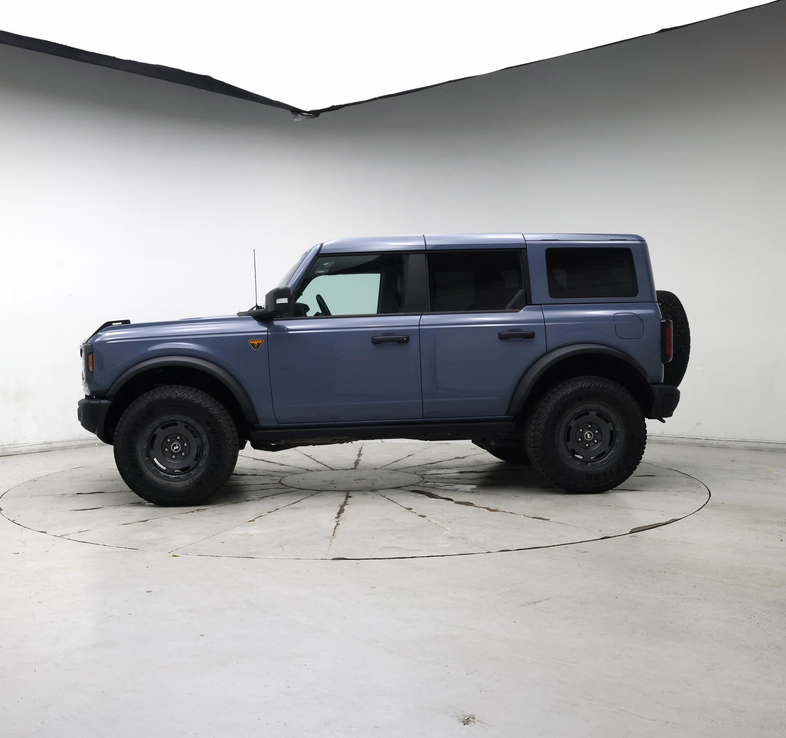 Thumbnail: 2025 Ford Bronco - 3