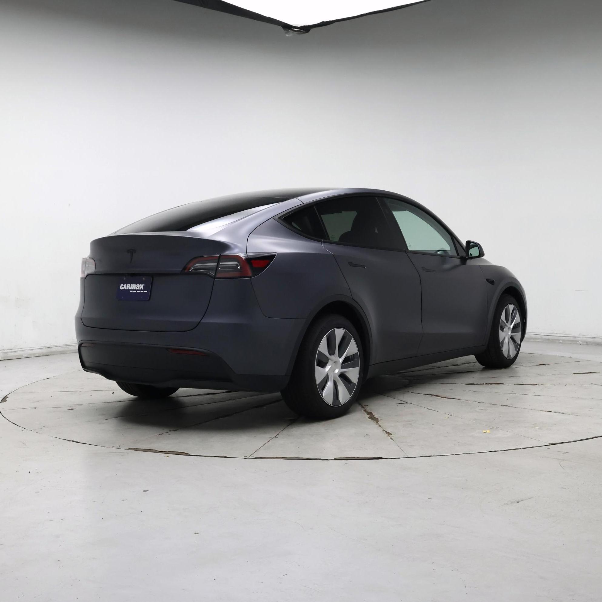 Thumbnail: 2023 Tesla Model Y - 8