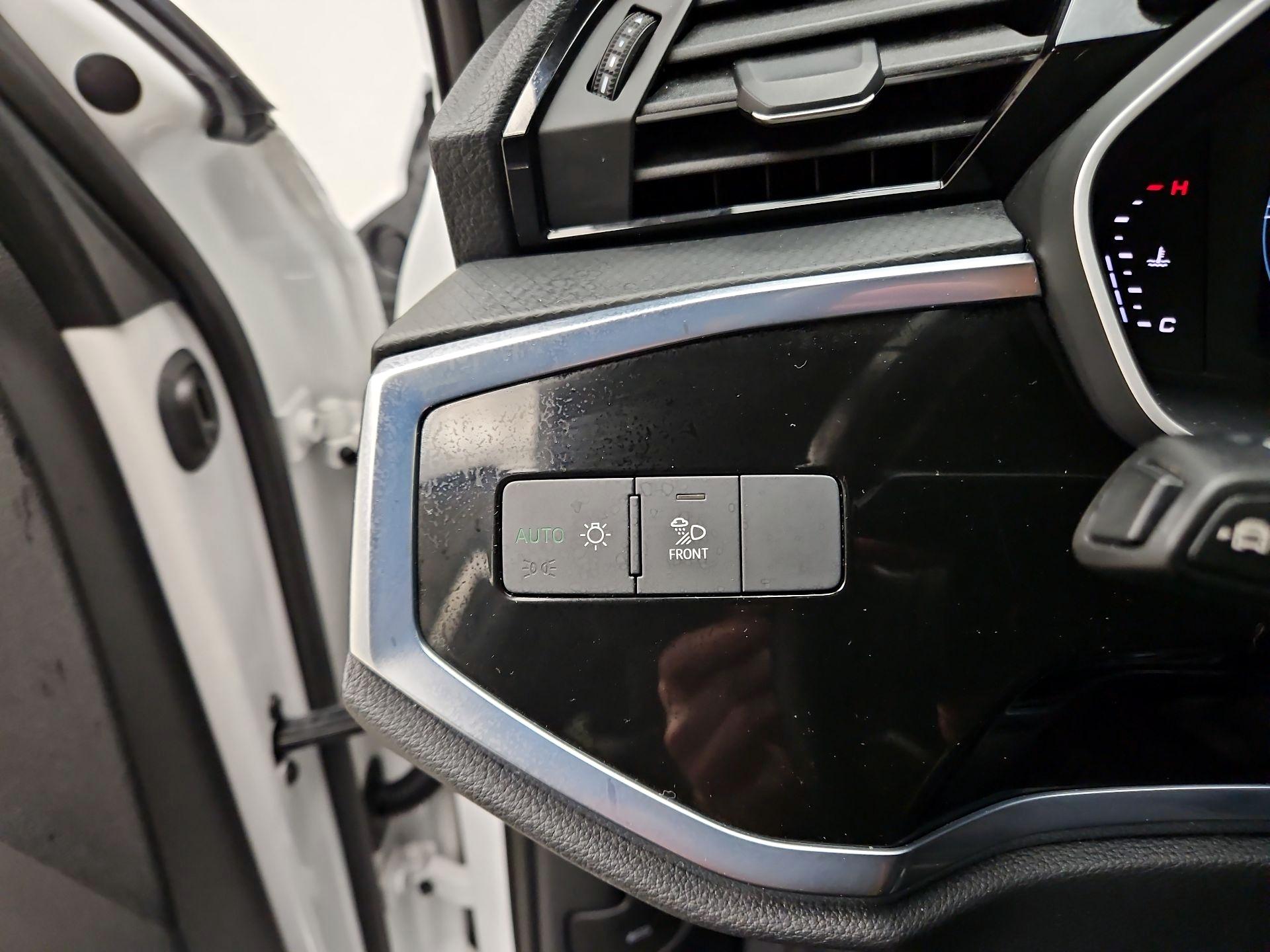Thumbnail: 2024 Audi Q3 - 13