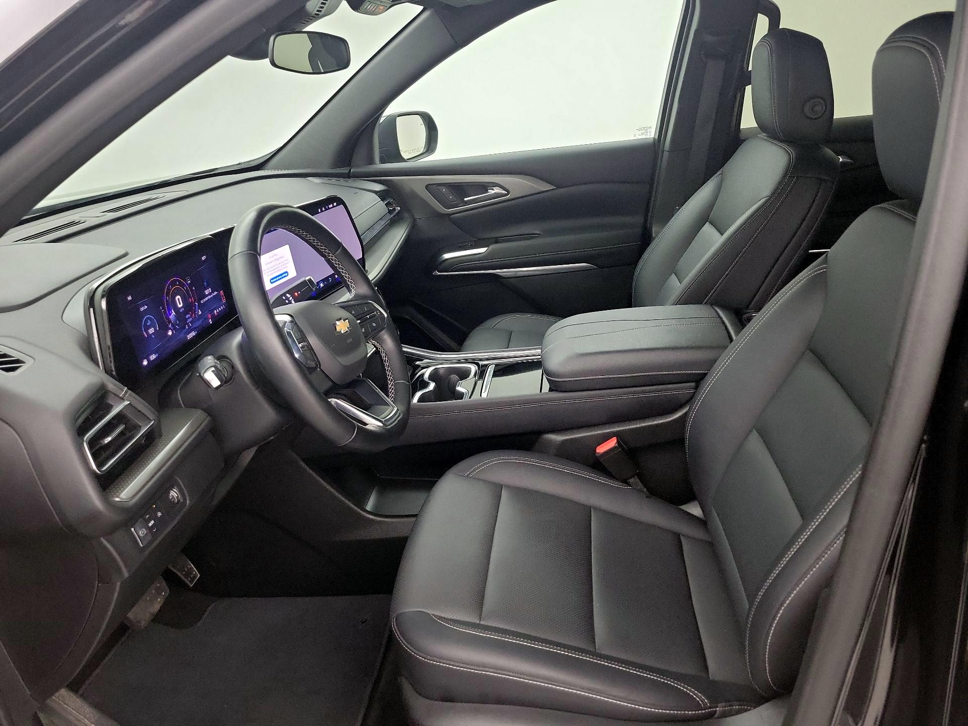 Thumbnail: 2024 Chevrolet Traverse - 11