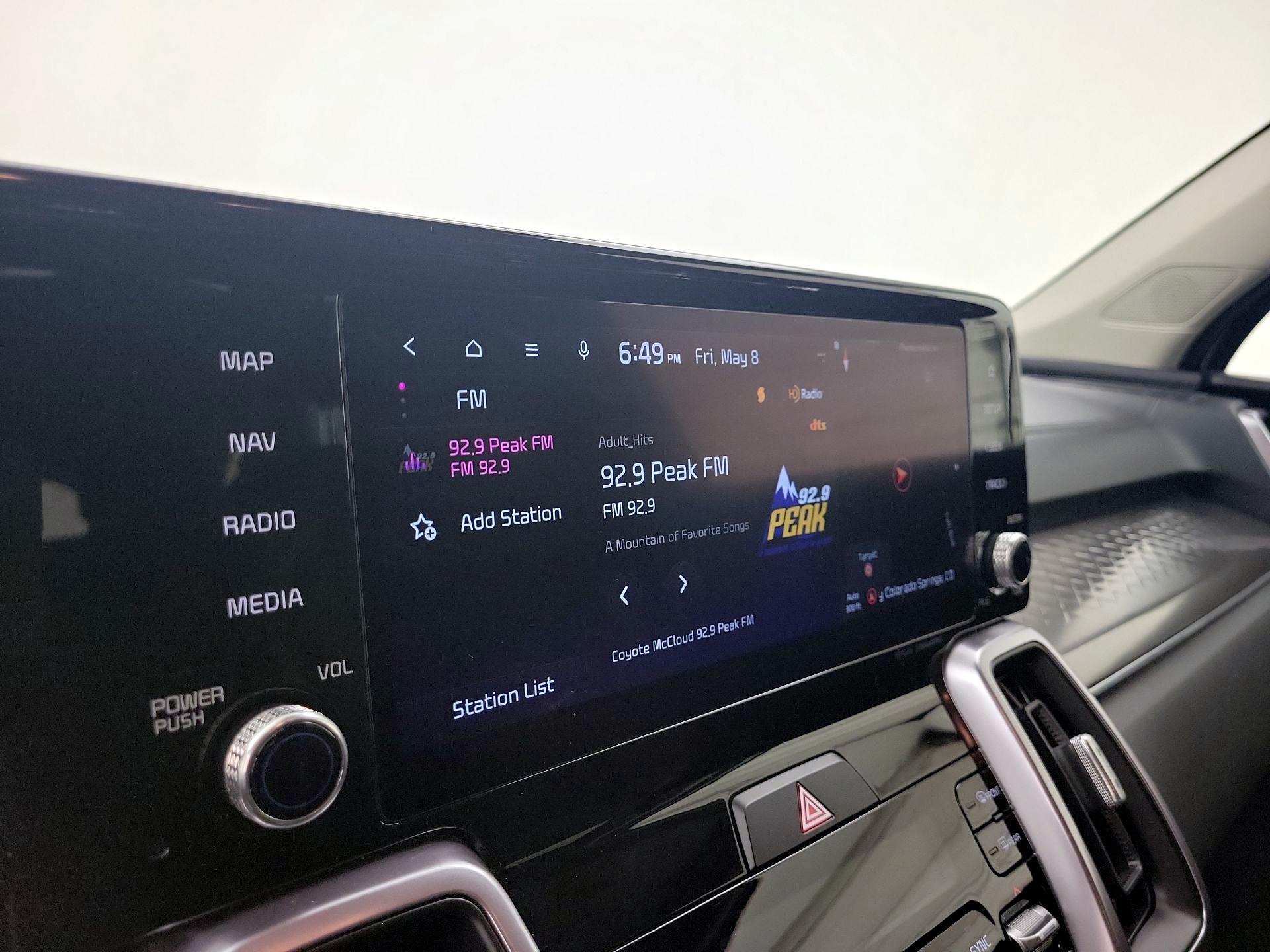 Thumbnail: 2023 Kia Sorento - 16