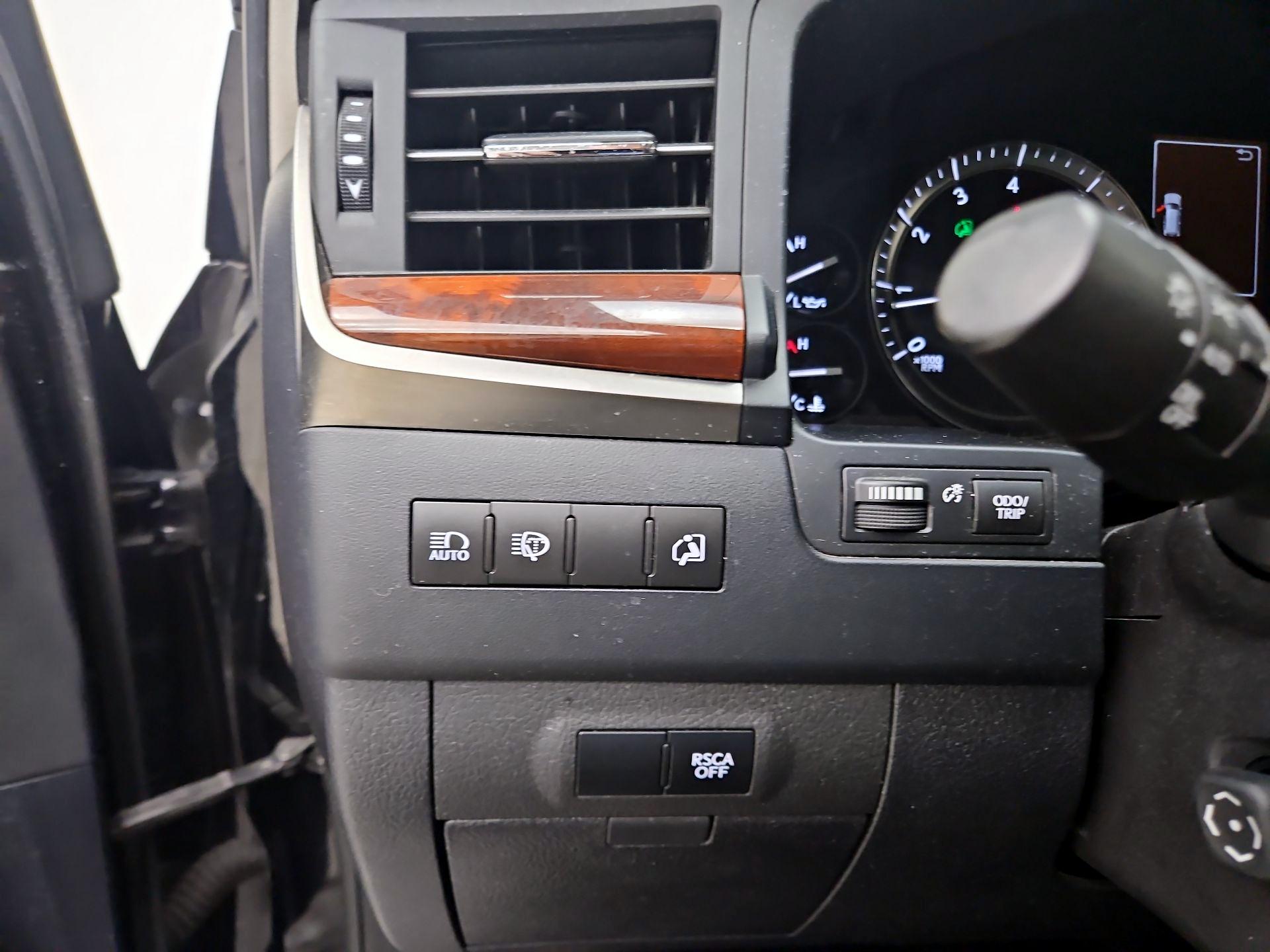 Thumbnail: 2016 Lexus LX - 13