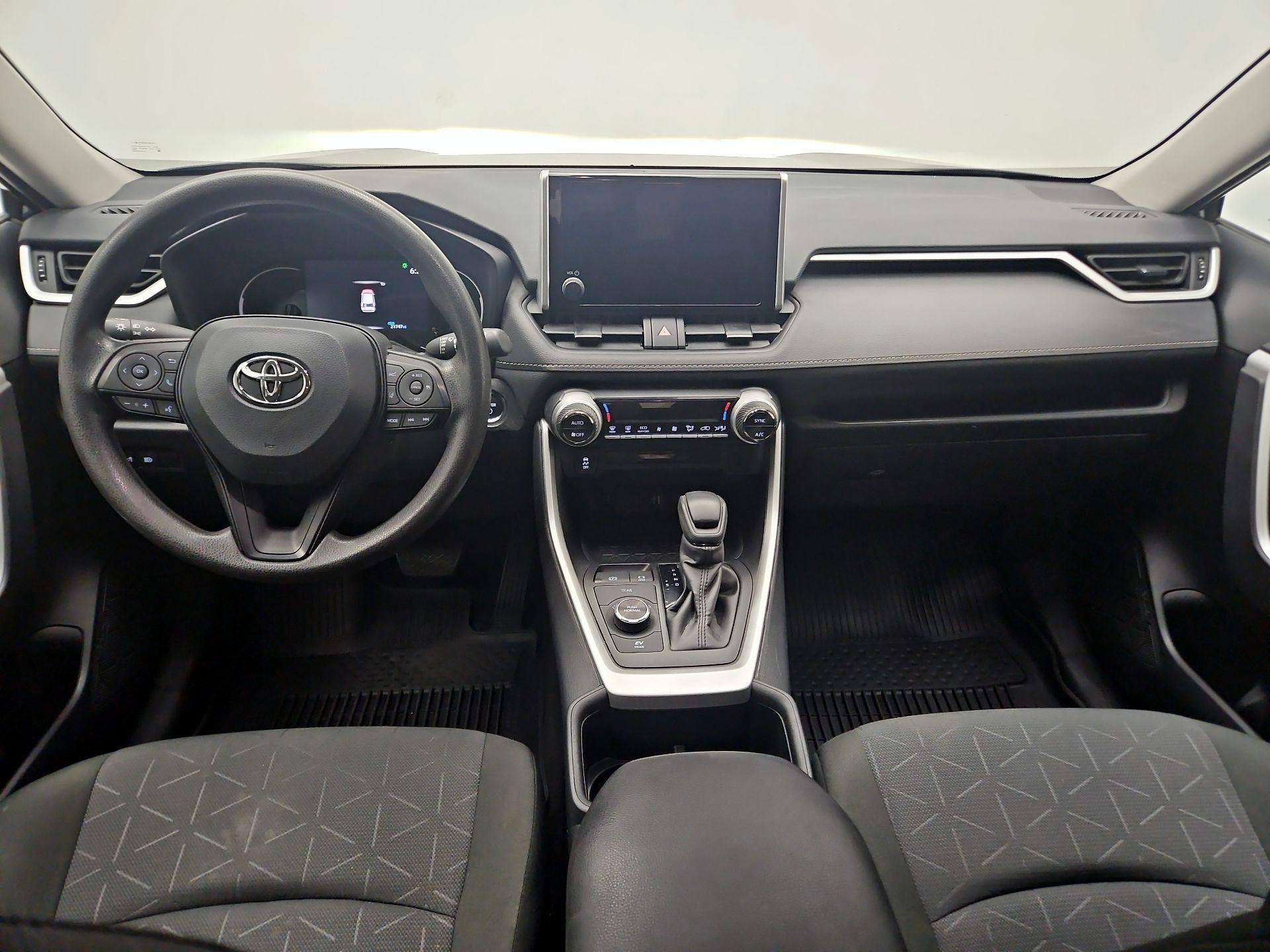 Thumbnail: 2025 Toyota RAV4 - 9