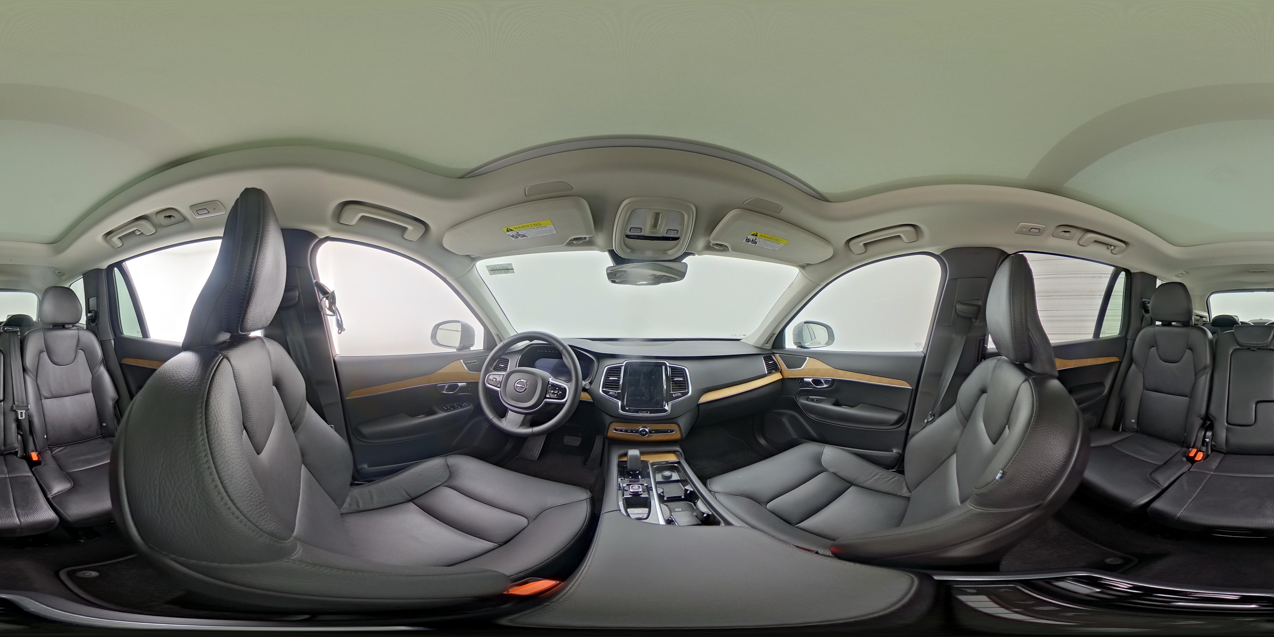 2025 Volvo XC90 Plus - Photo 26