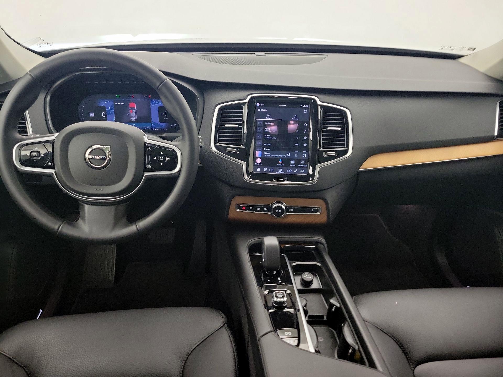 Thumbnail: 2025 Volvo XC90 - 9