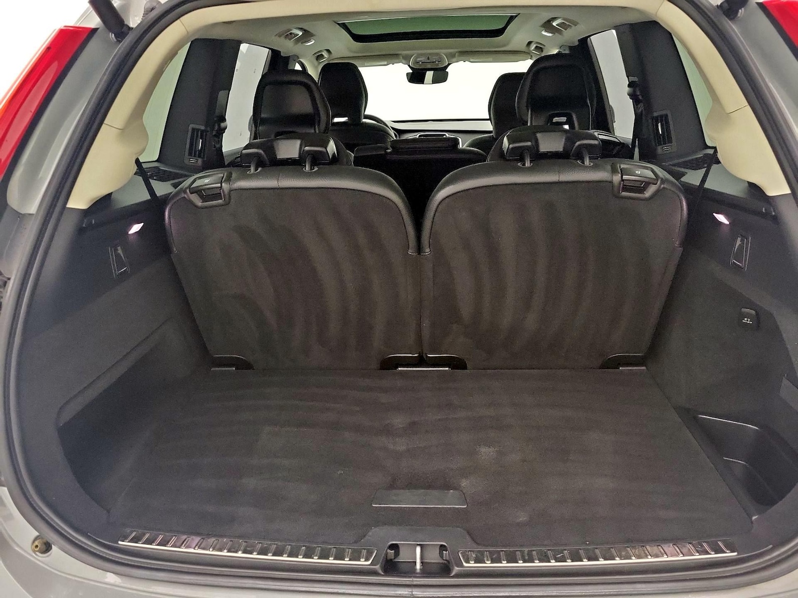 2025 Volvo XC90 Plus - Photo 23