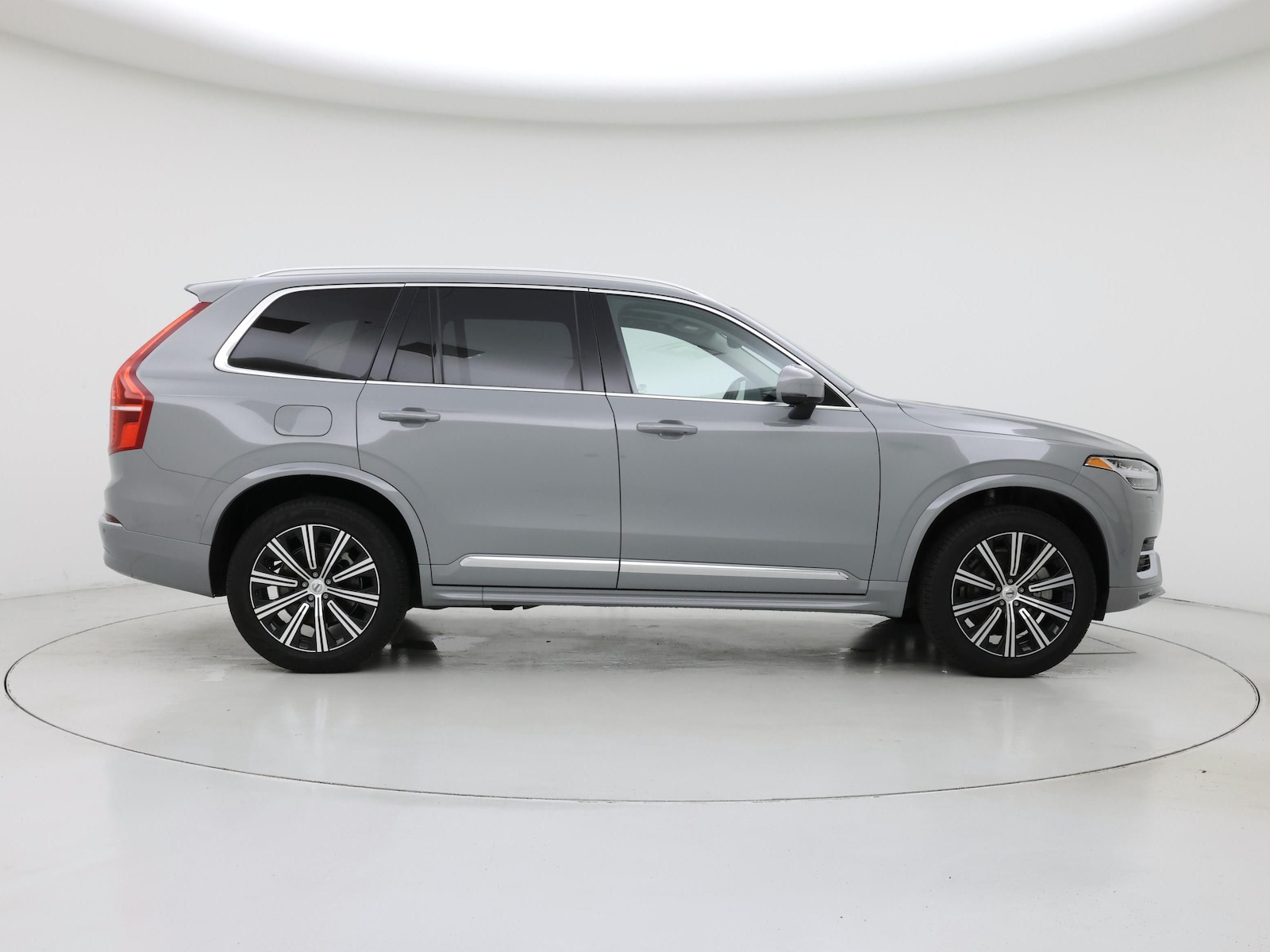 2025 Volvo XC90 Plus - Photo 8