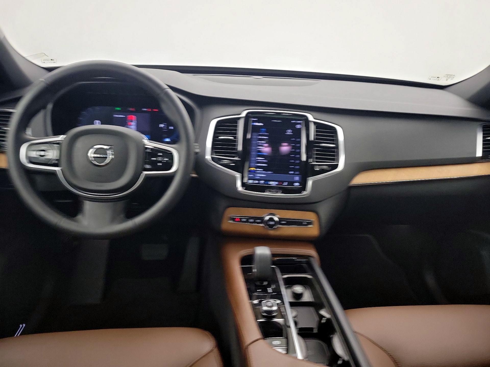 Thumbnail: 2025 Volvo XC90 - 9
