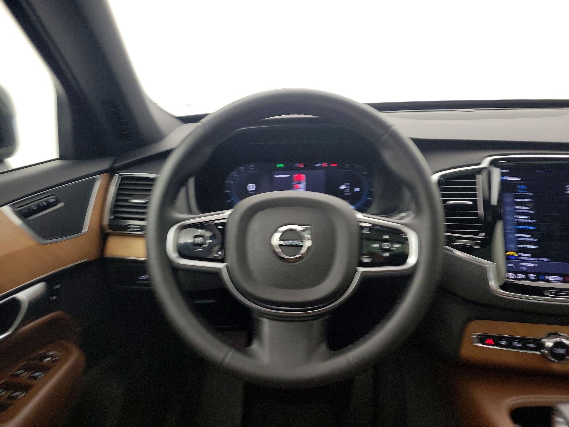 Thumbnail: 2025 Volvo XC90 - 10