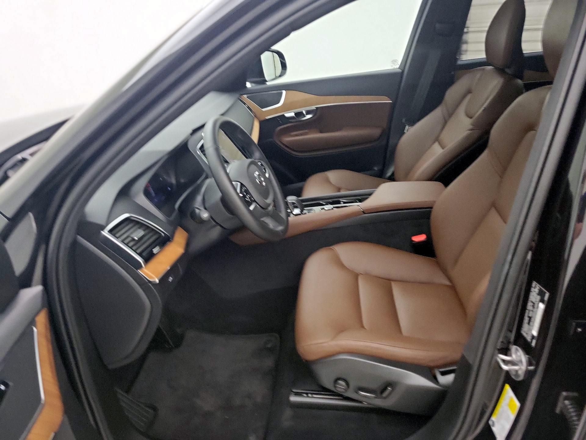 Thumbnail: 2025 Volvo XC90 - 11
