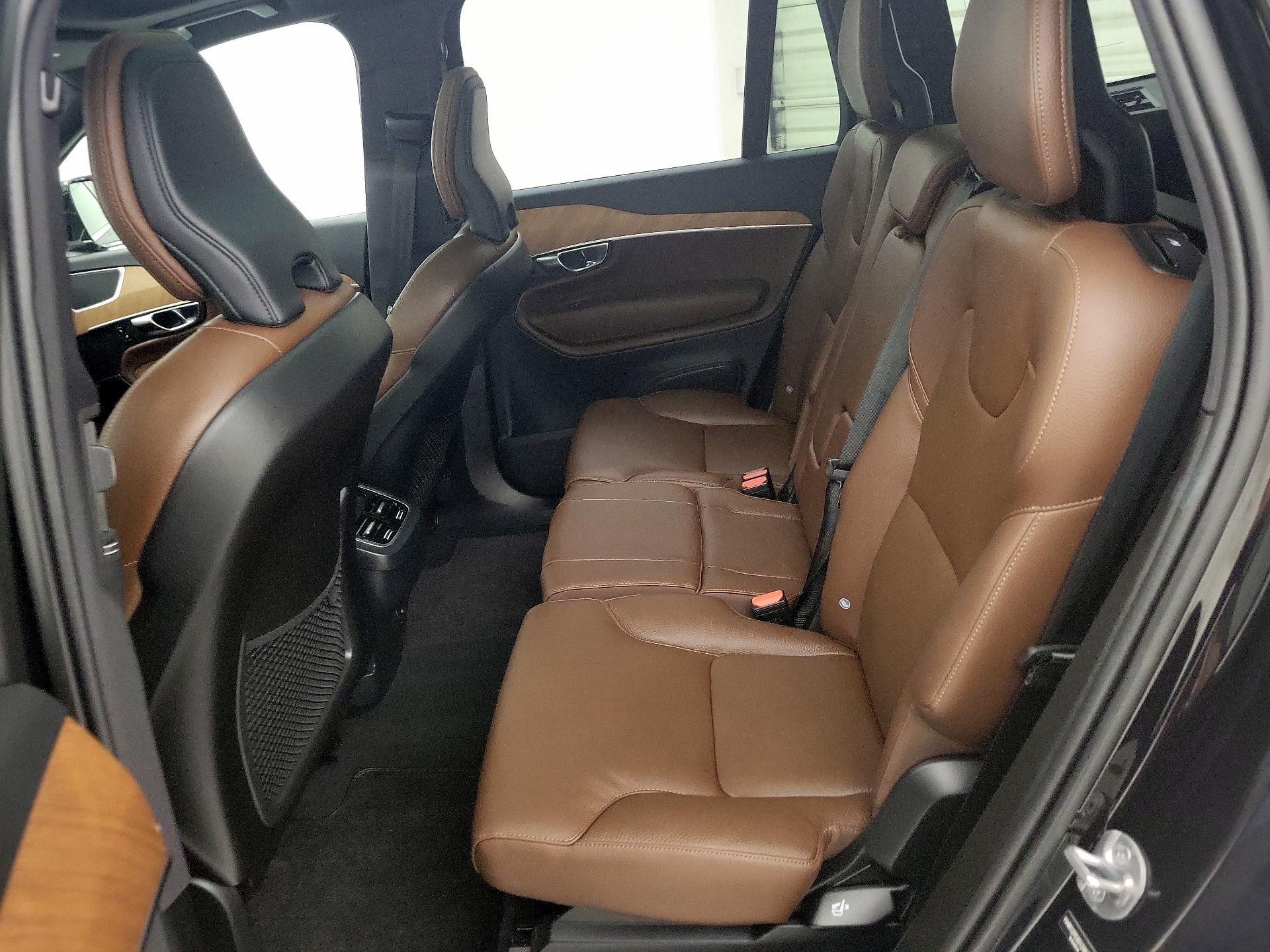Thumbnail: 2025 Volvo XC90 - 19