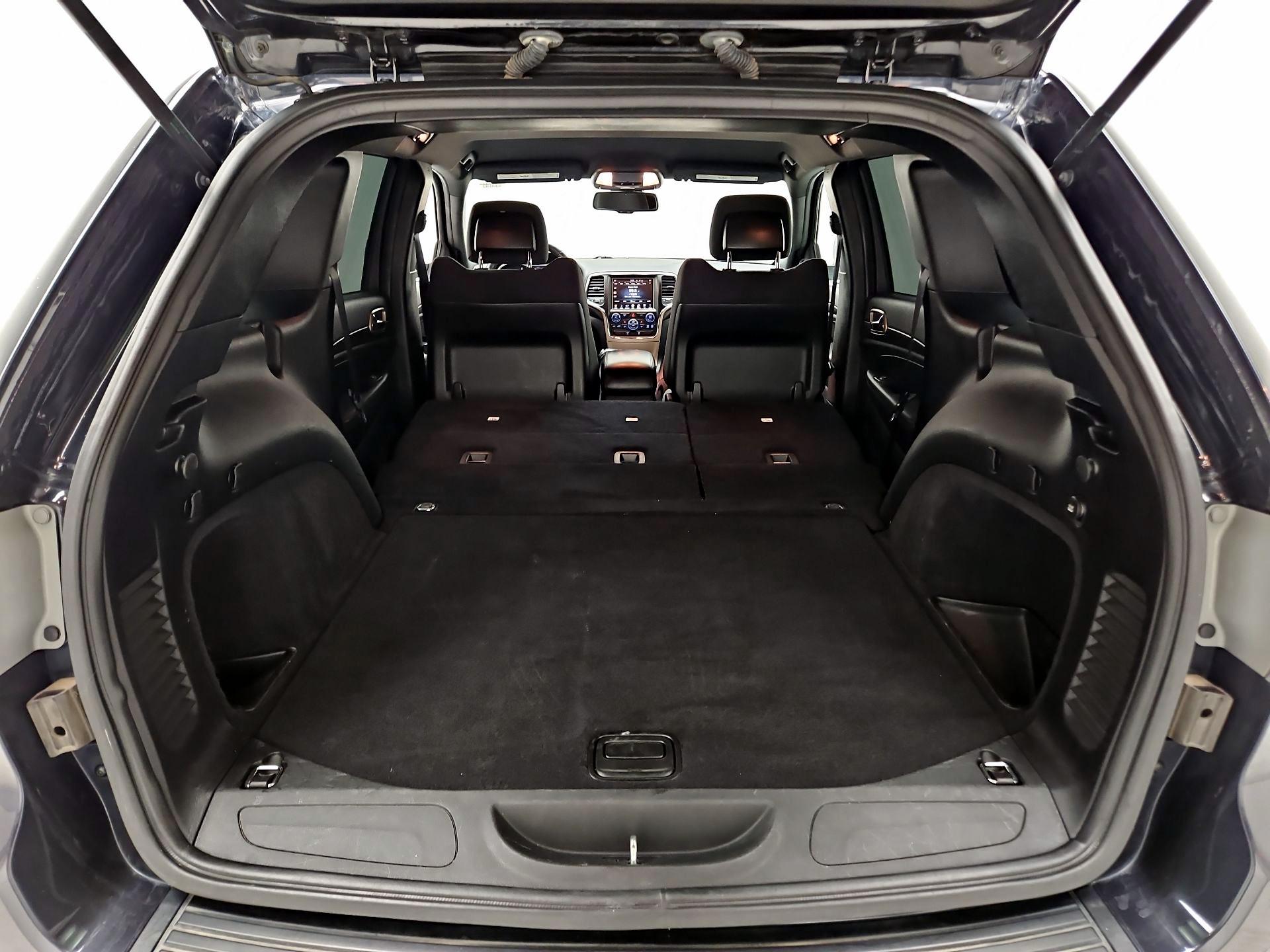 Thumbnail: 2015 Jeep Grand Cherokee - 20