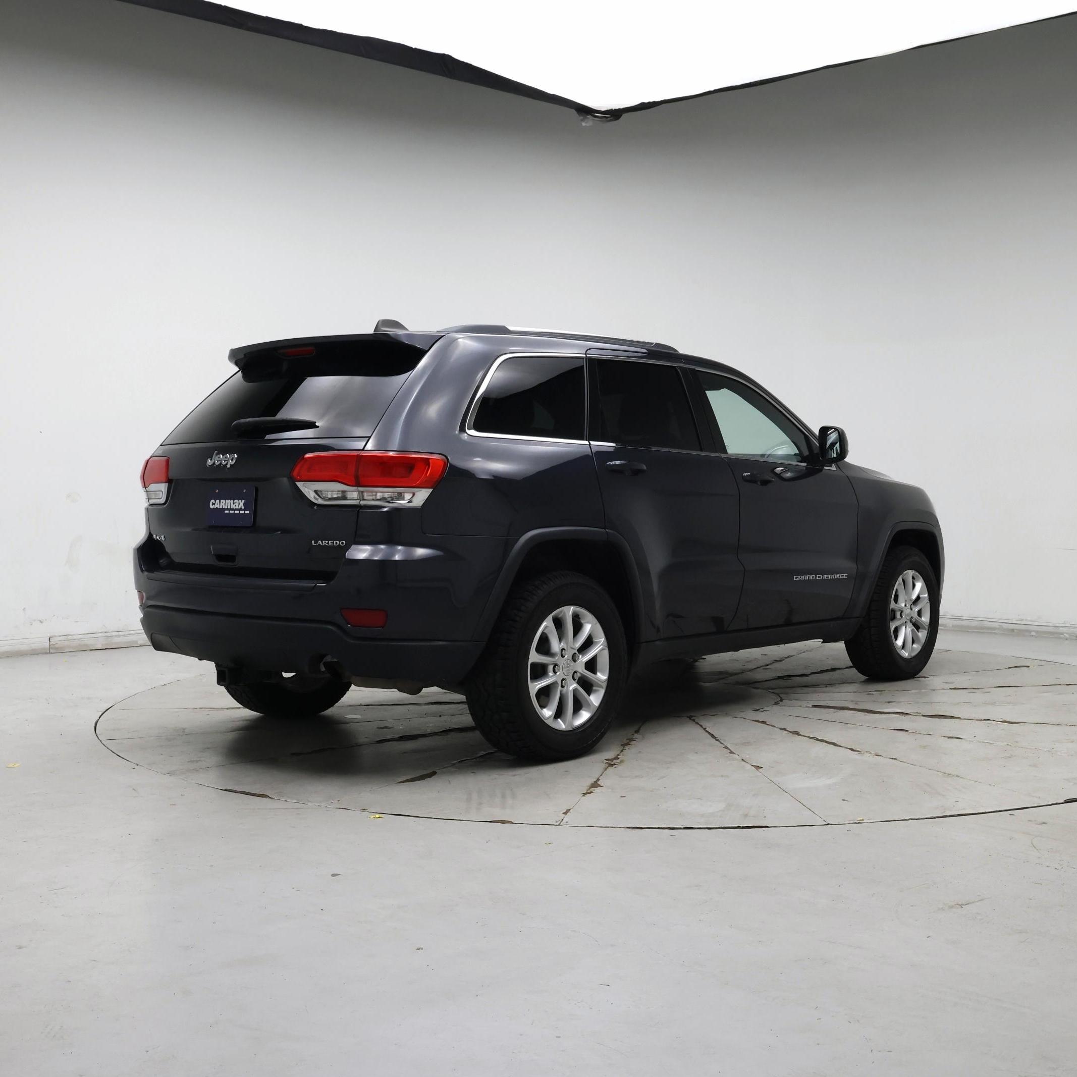 Thumbnail: 2015 Jeep Grand Cherokee - 8