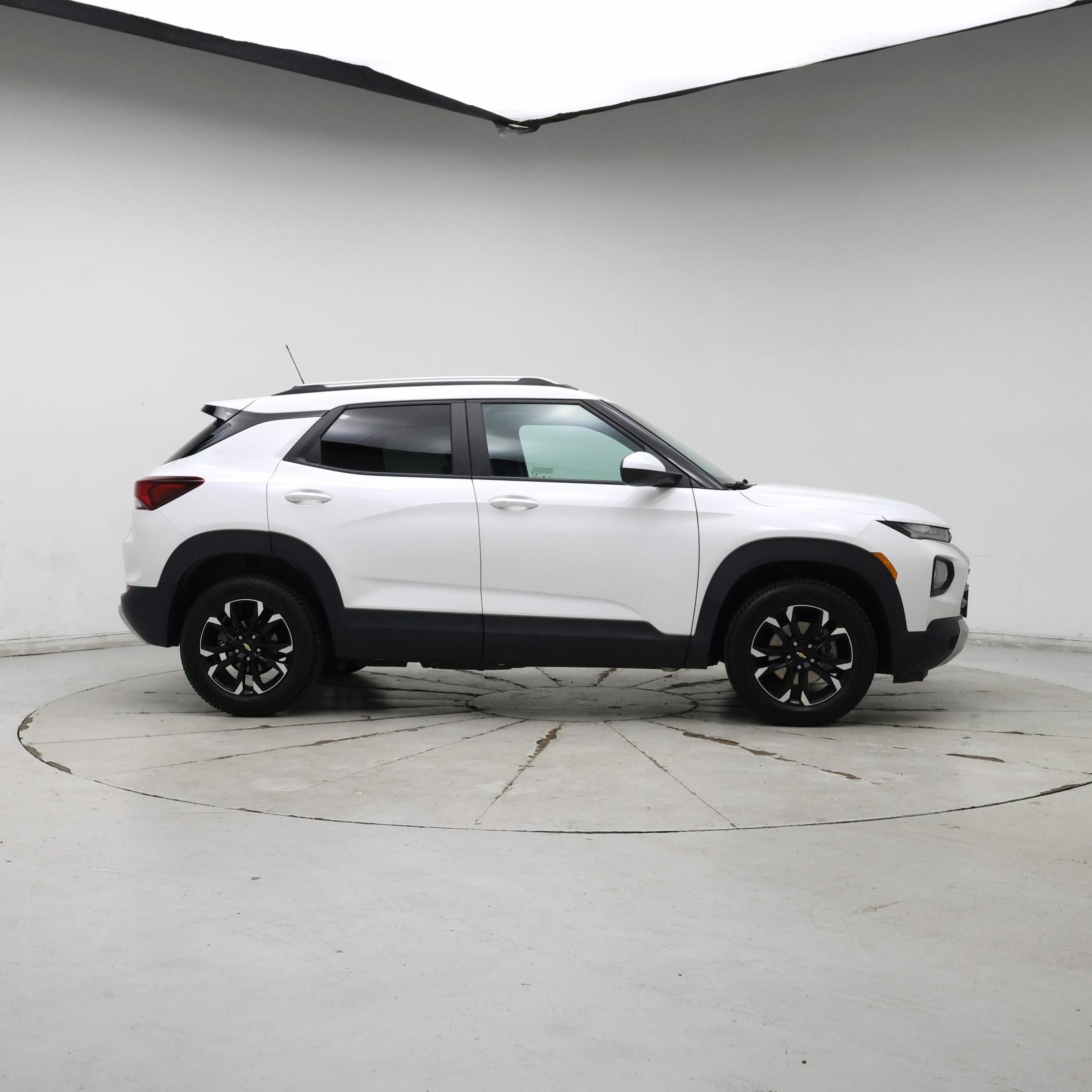 Thumbnail: 2023 Chevrolet TrailBlazer - 7
