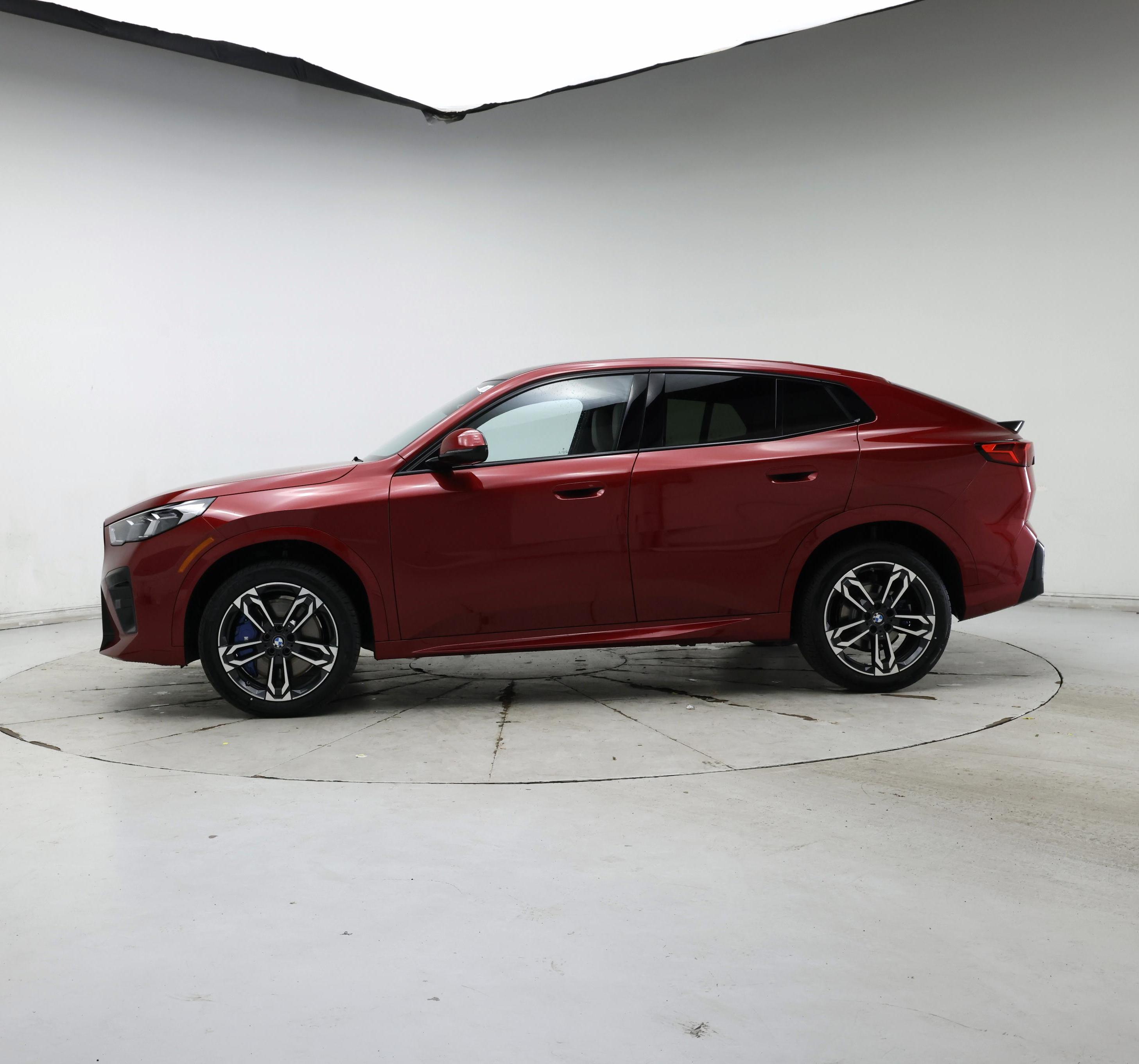 Thumbnail: 2025 BMW X2 - 3