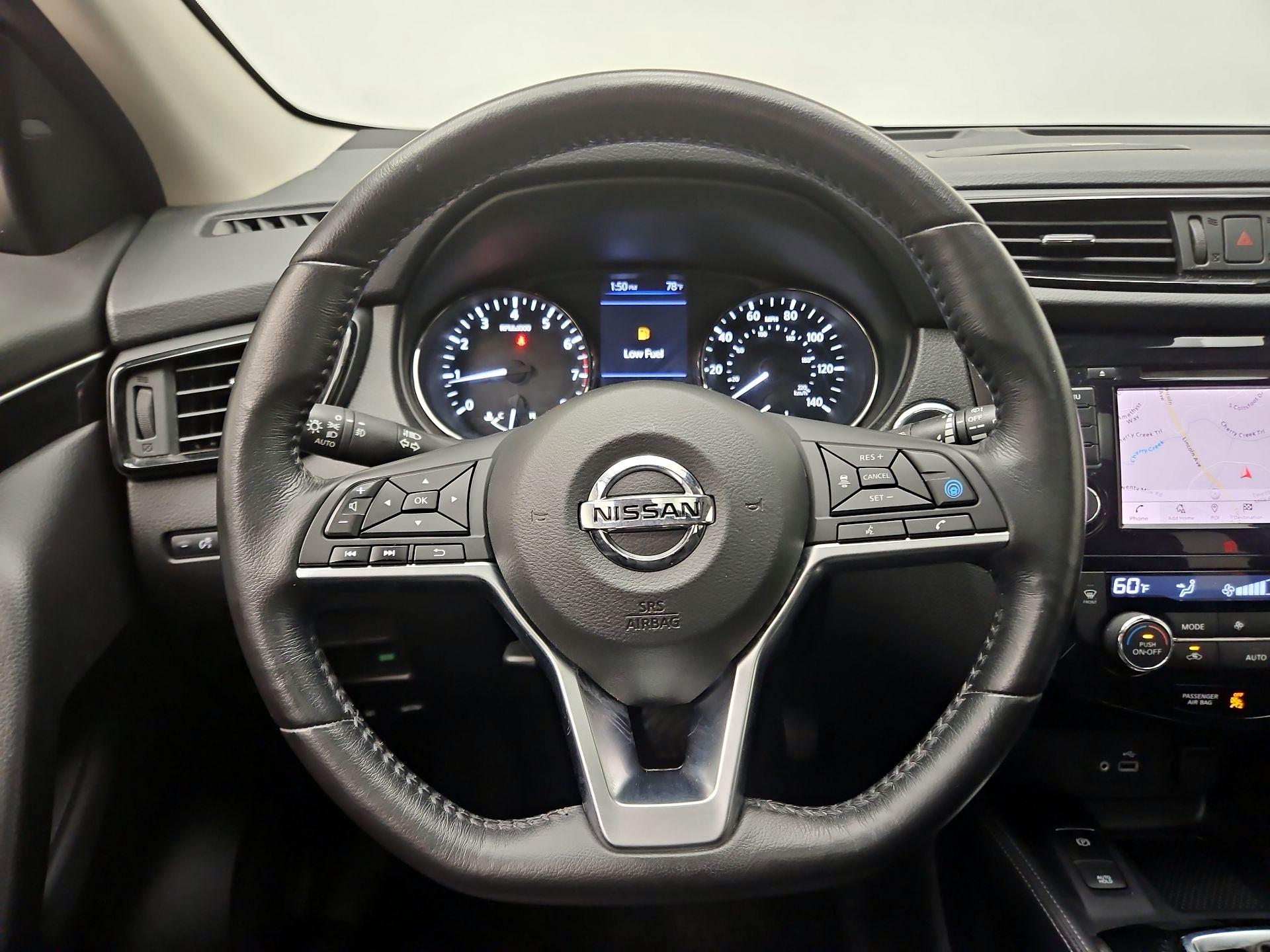 Thumbnail: 2019 Nissan Rogue Sport - 10