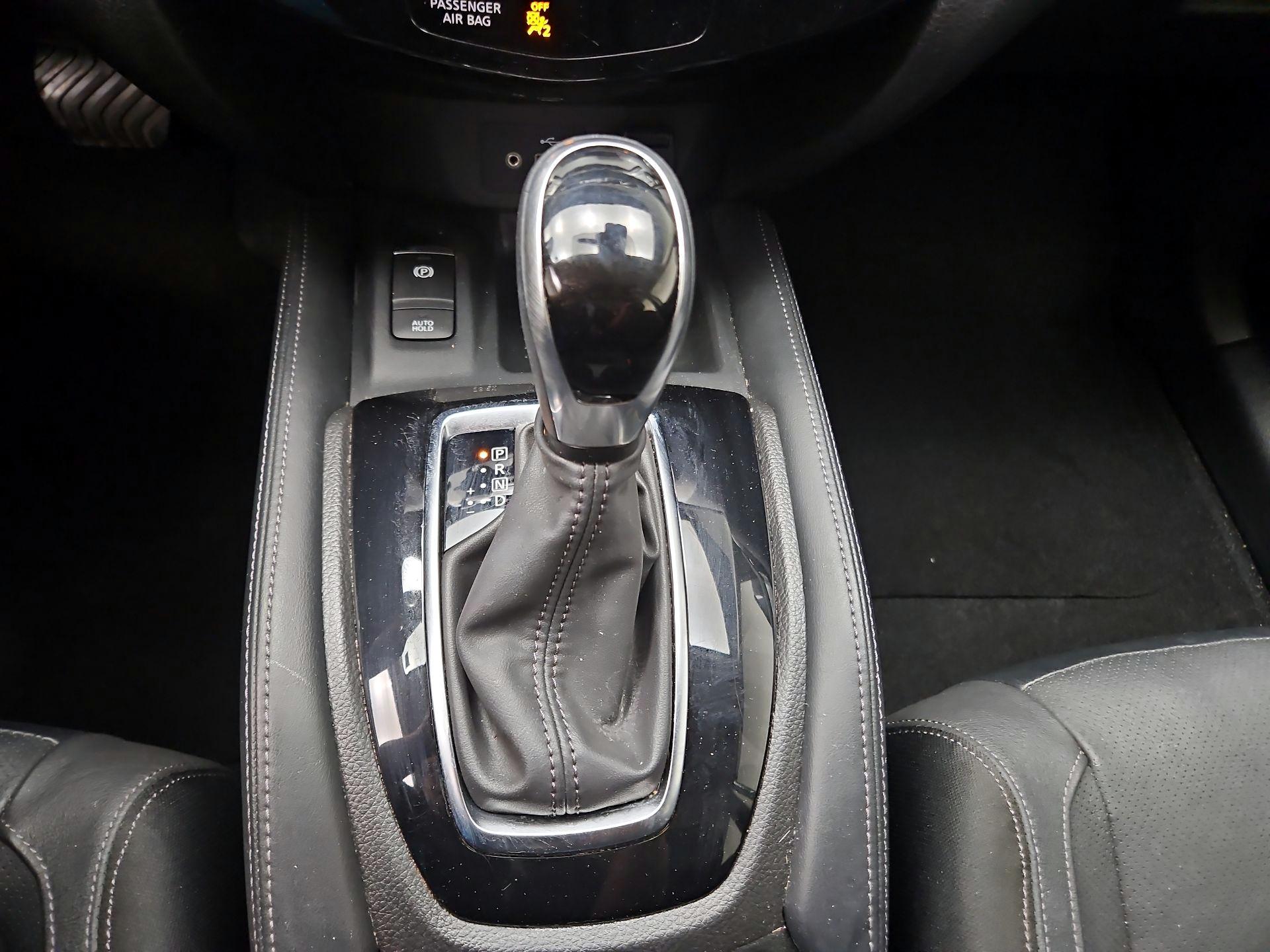 Thumbnail: 2019 Nissan Rogue Sport - 18