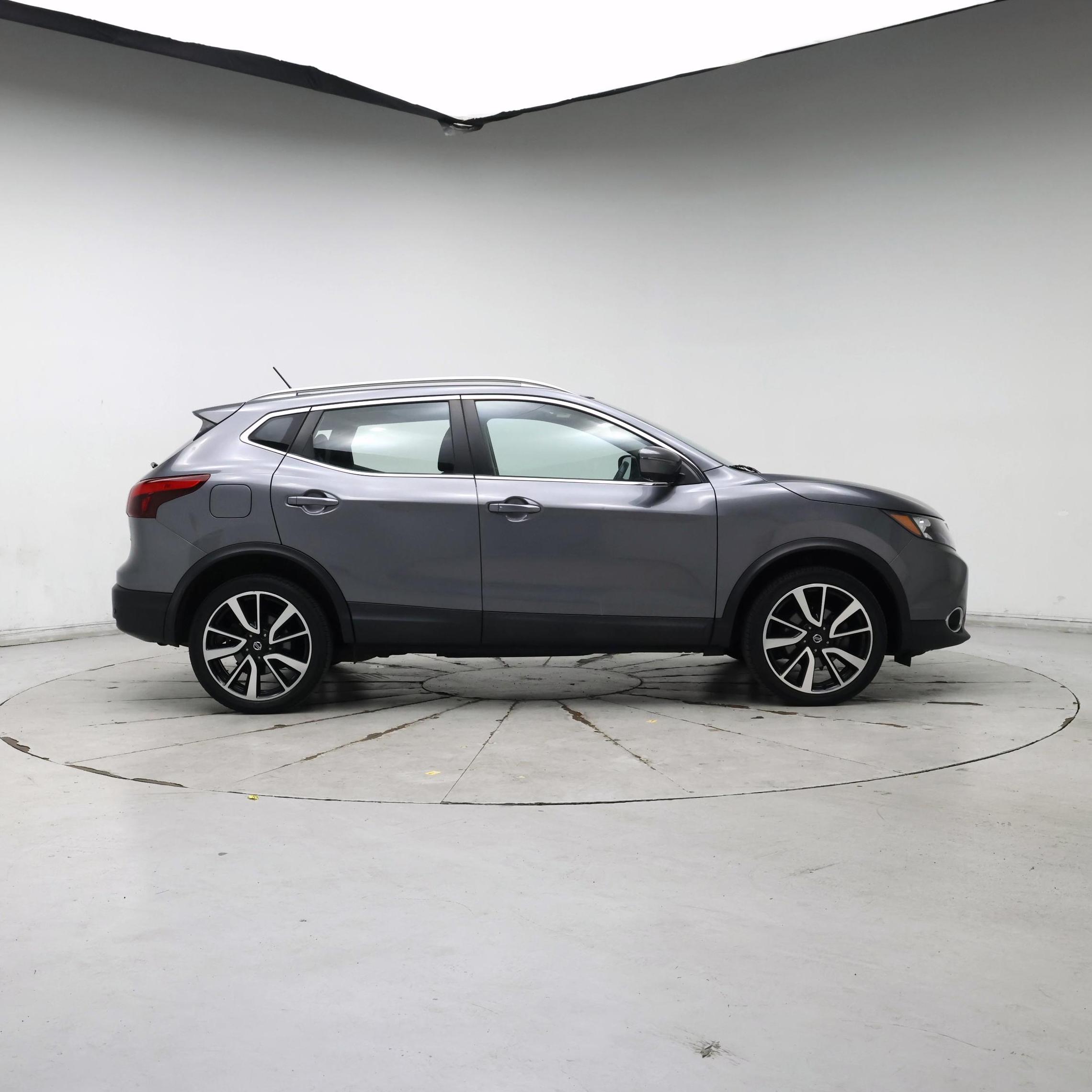 Thumbnail: 2019 Nissan Rogue Sport - 7